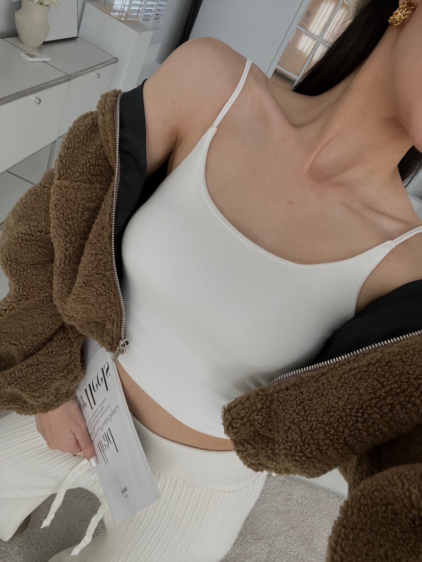 雙肩磨毛乳膠胸墊吊帶背心*3色