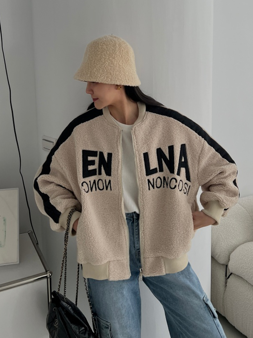 QQ毛舗棉字母棒球外套*3色