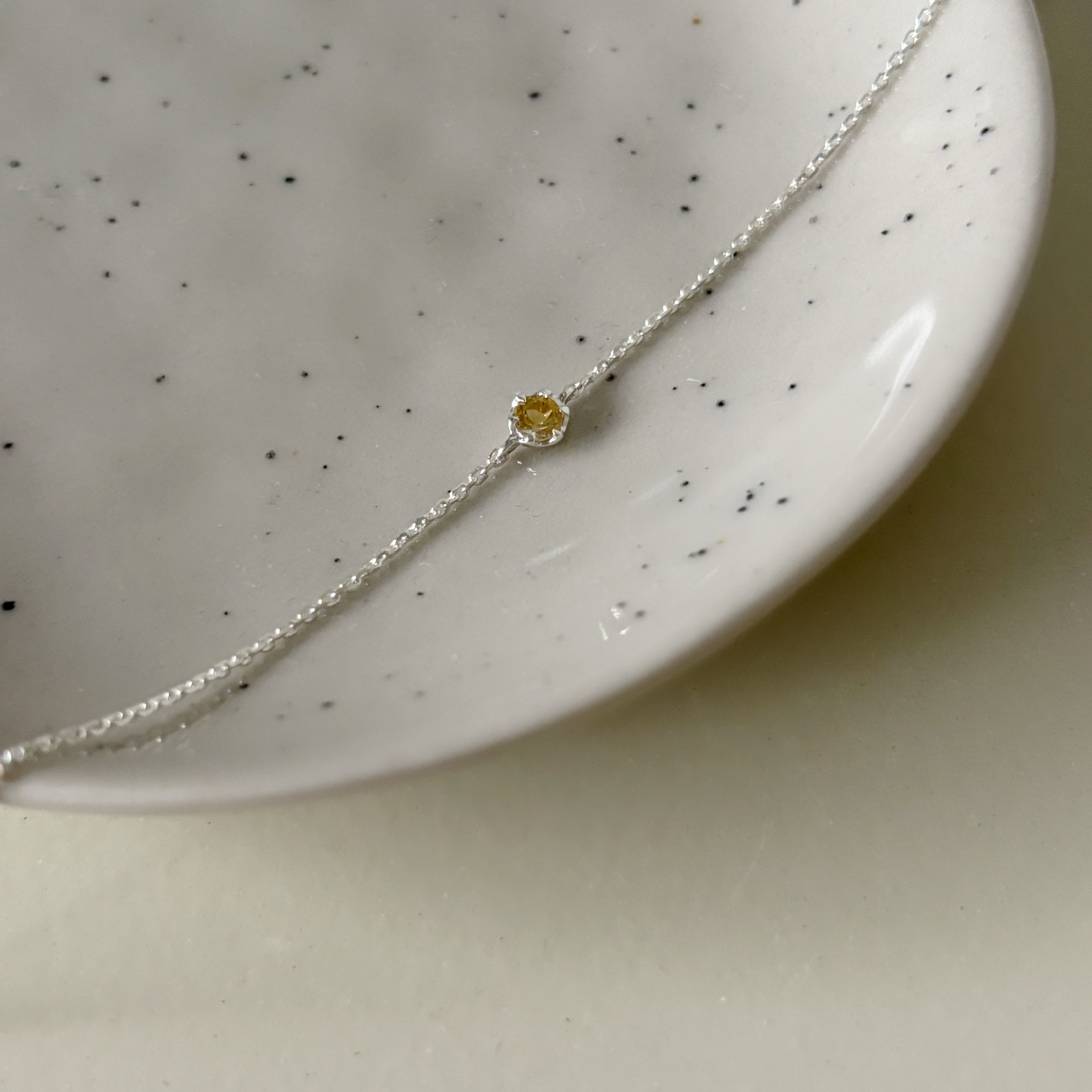 簡約小花六爪黃水晶手鍊