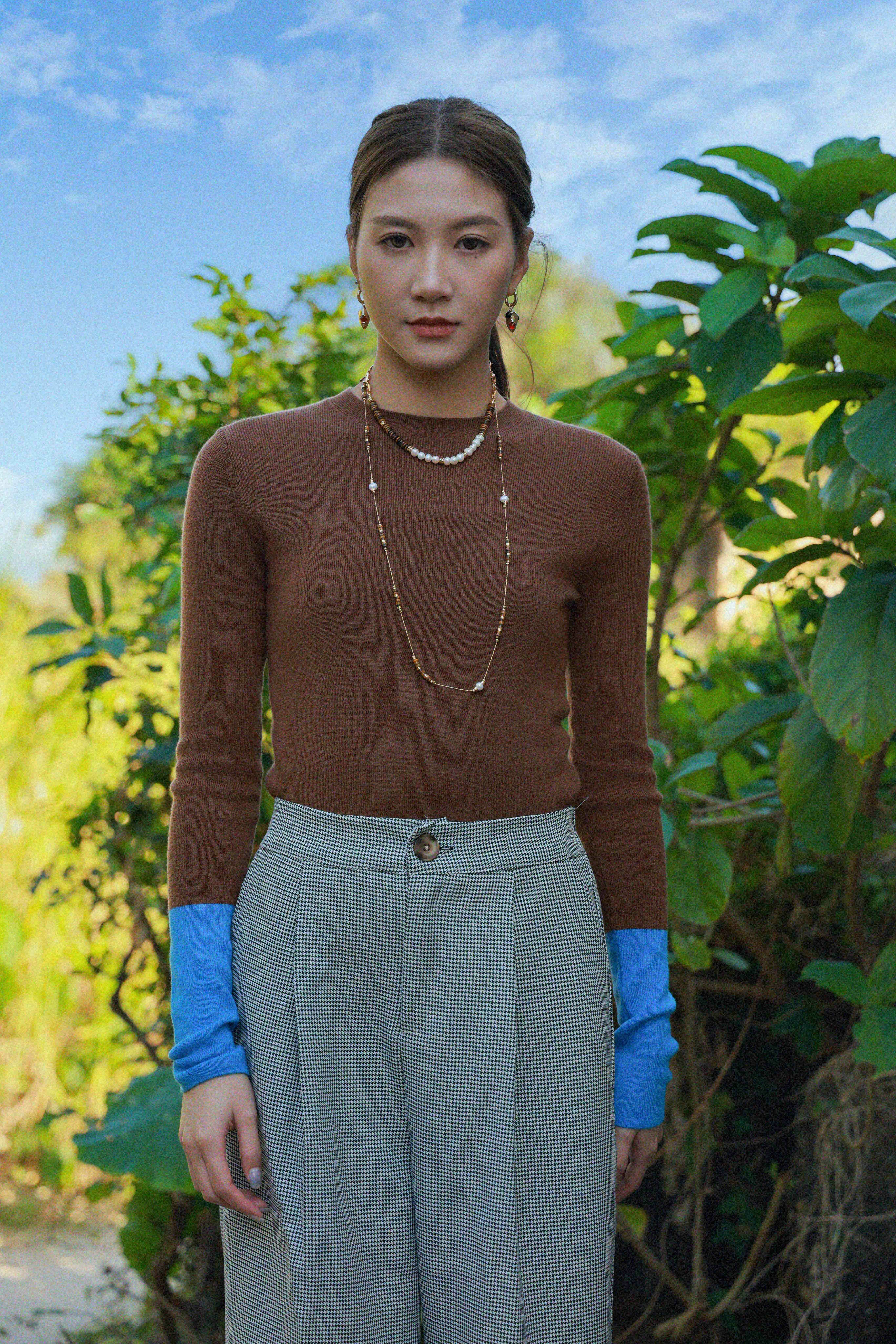 撞色袖口針織上衣（現貨款式）