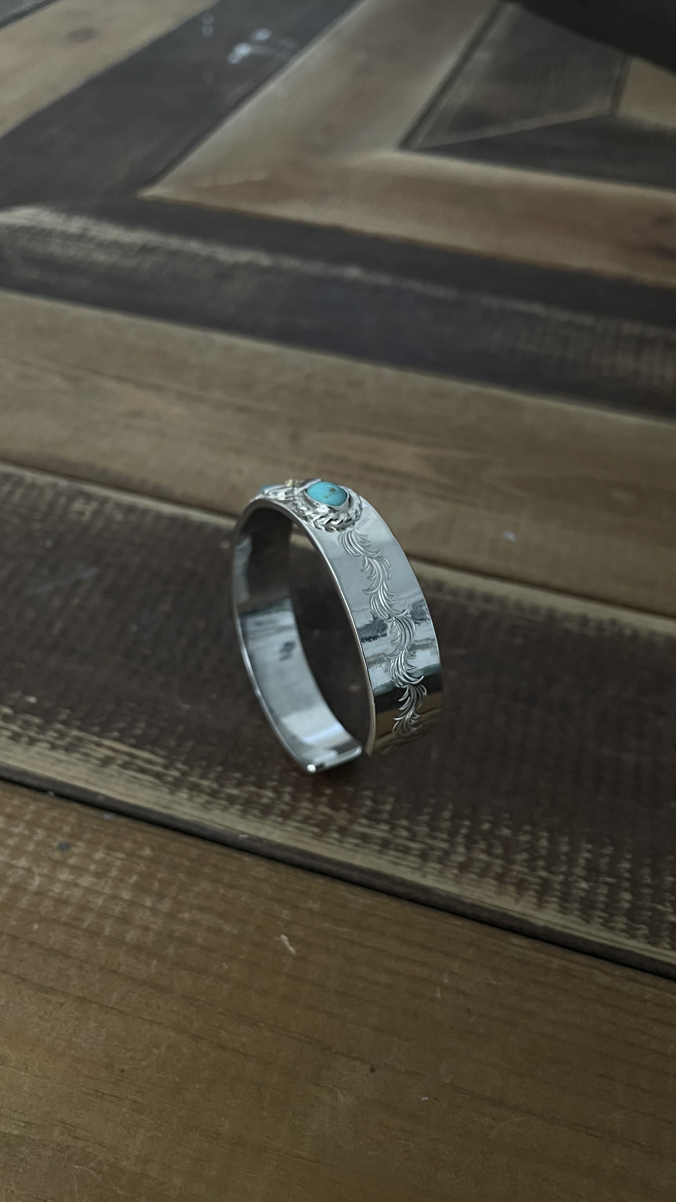 One Eagle Arabesque Bangle