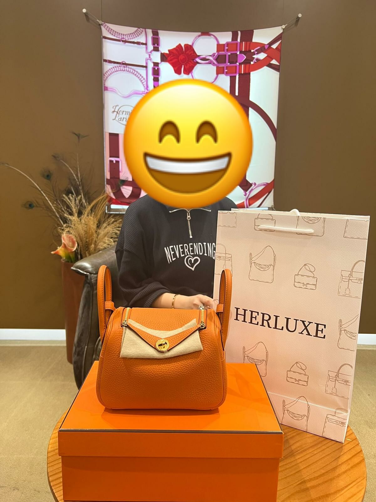 【 感謝支持 】爽快靚靚來pick up lindy mini橙色🎉 開心抱走心頭好🤩 靚靚讚HERLUXE各方便好好❤️ 購物過程順利愉快😍 仲表示再睇啱款式會回購💜 多謝你嘅支持與信任🫶💪