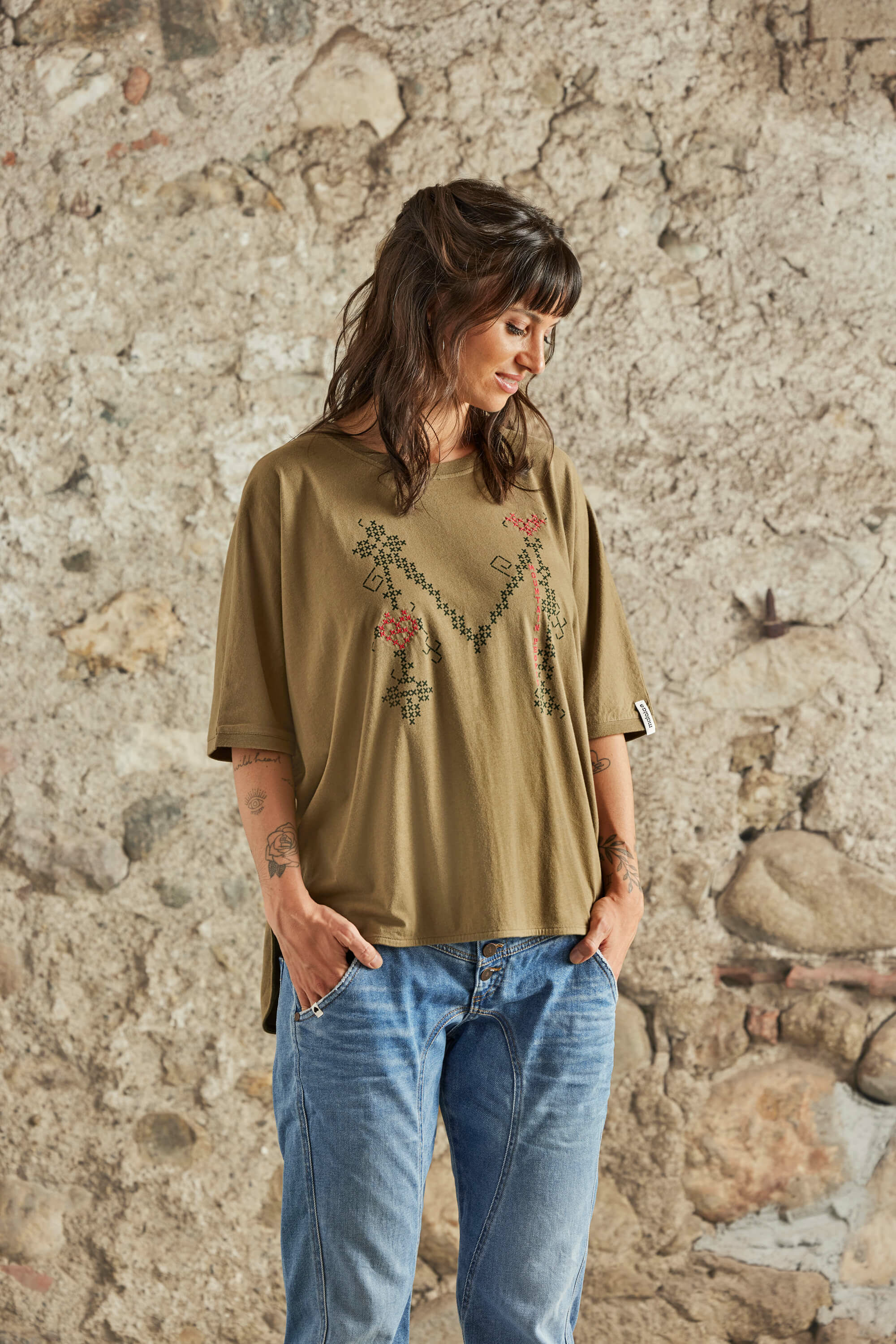 【MALOJA】女莫代爾棉短袖上衣 / 23MA36409-[夜晚黑、橡木綠]