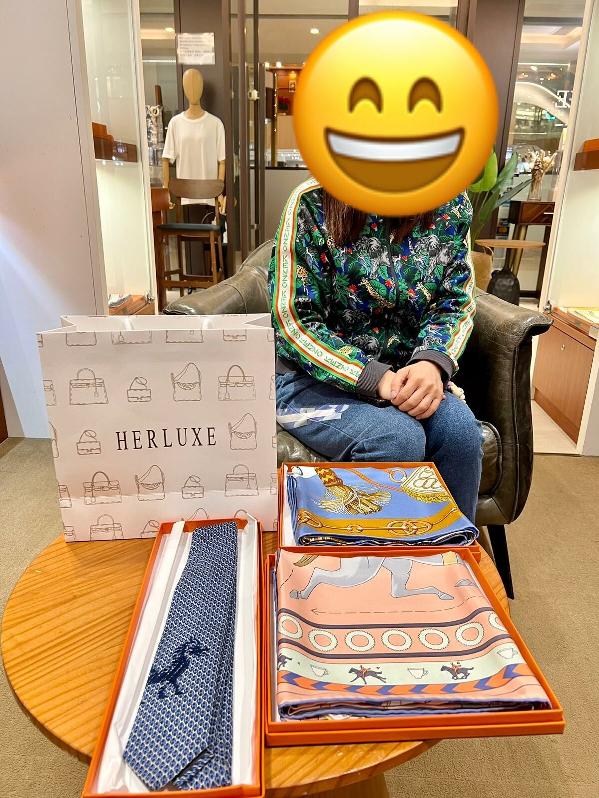 【 感謝支持 】爽快靚靚來購物🥳 一眼被剛到店嘅GP30吸引🤩 連twilly同皮帶一set秒走🎉 又見到scarf同tie都不錯✨ 爽快拍板一起抱走🥰 靚靚一直有留意HERLUXE新資訊📩  多謝你嘅復購再復購💗 一直咁支持同信任我哋🫶💪