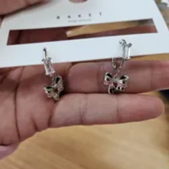 [S] BAKET SLIVER RIBBON EARRING, SBK20 (SBK20)