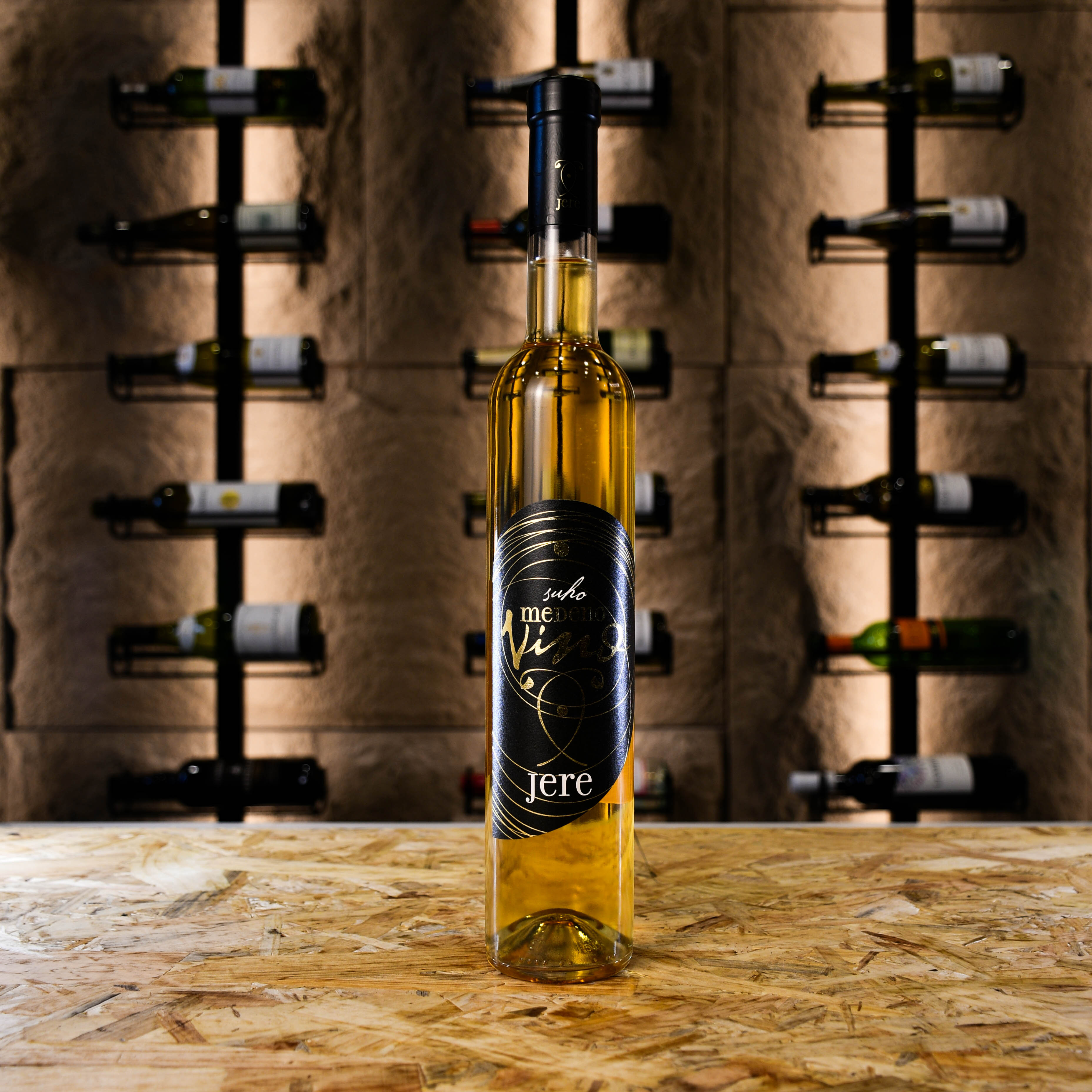 Beekeeping Gregor Jere Mead Semi-Sweet 2017