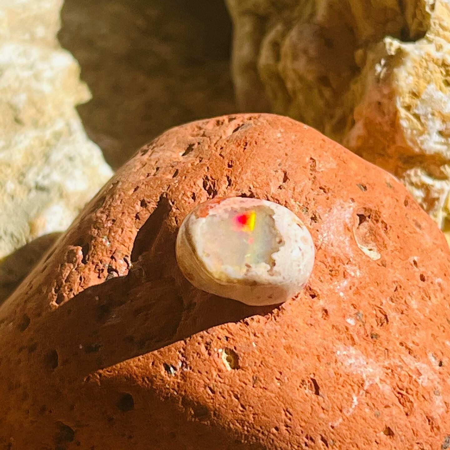 [原石] 墨西哥火蛋白石