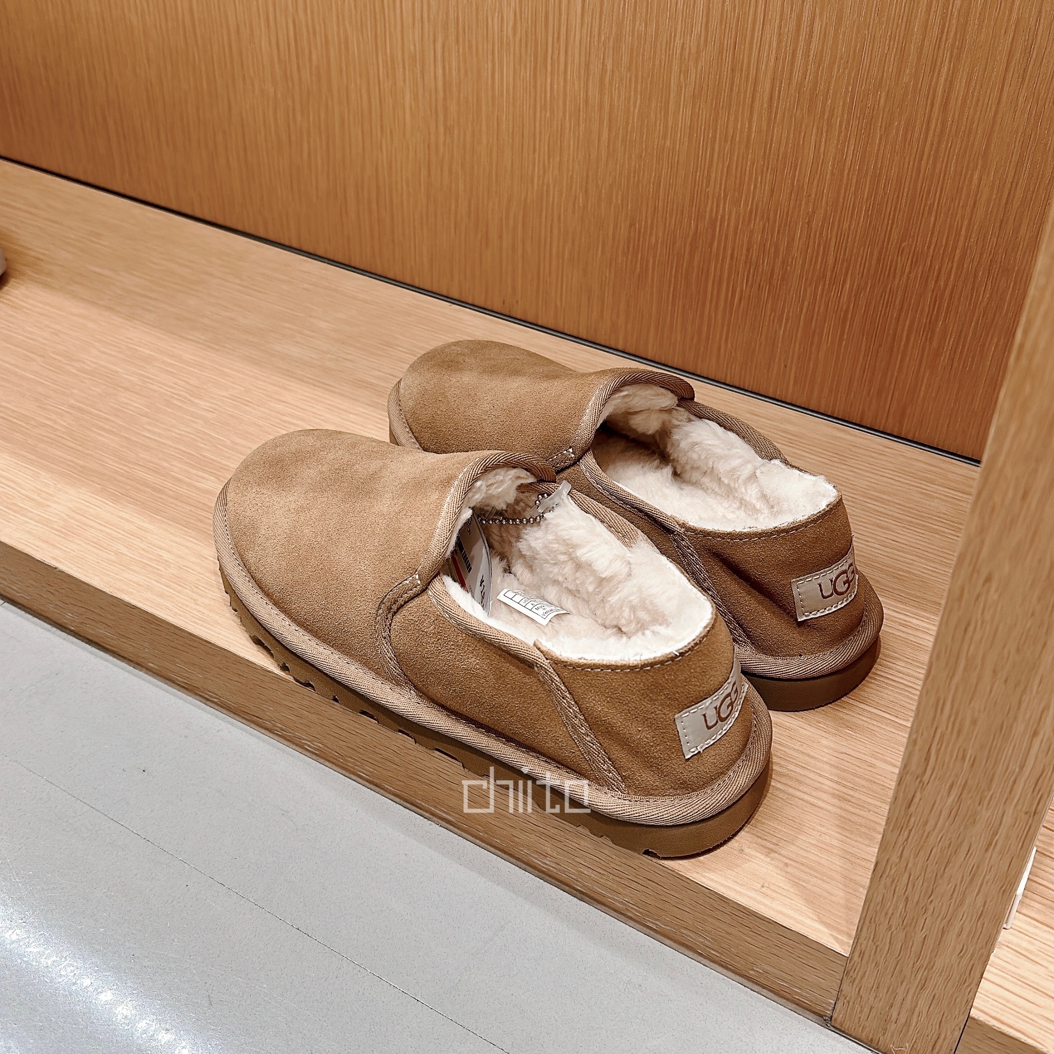 UGG 暖呼呼短筒雪靴 2色