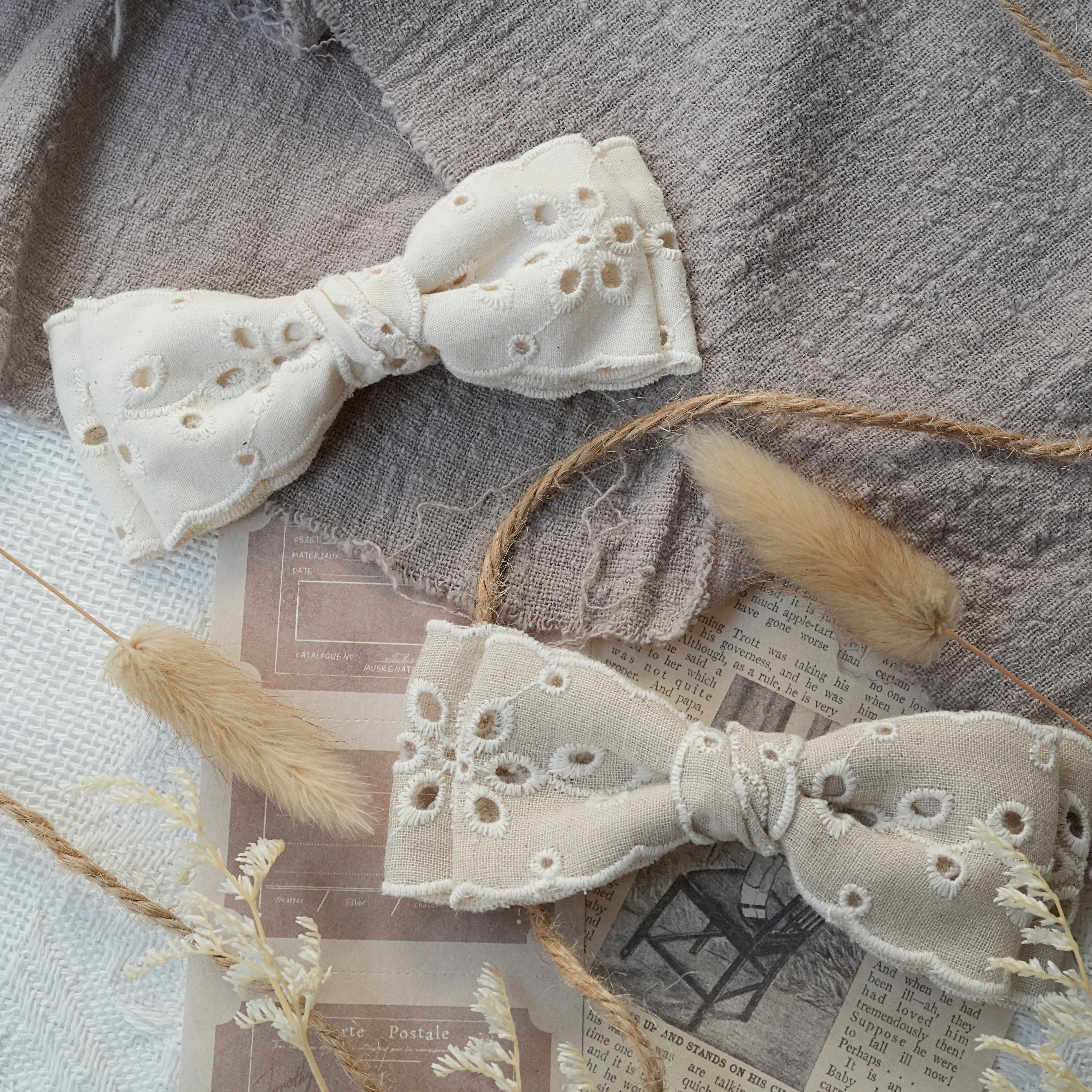 亞麻雕花蝴蝶結髮夾