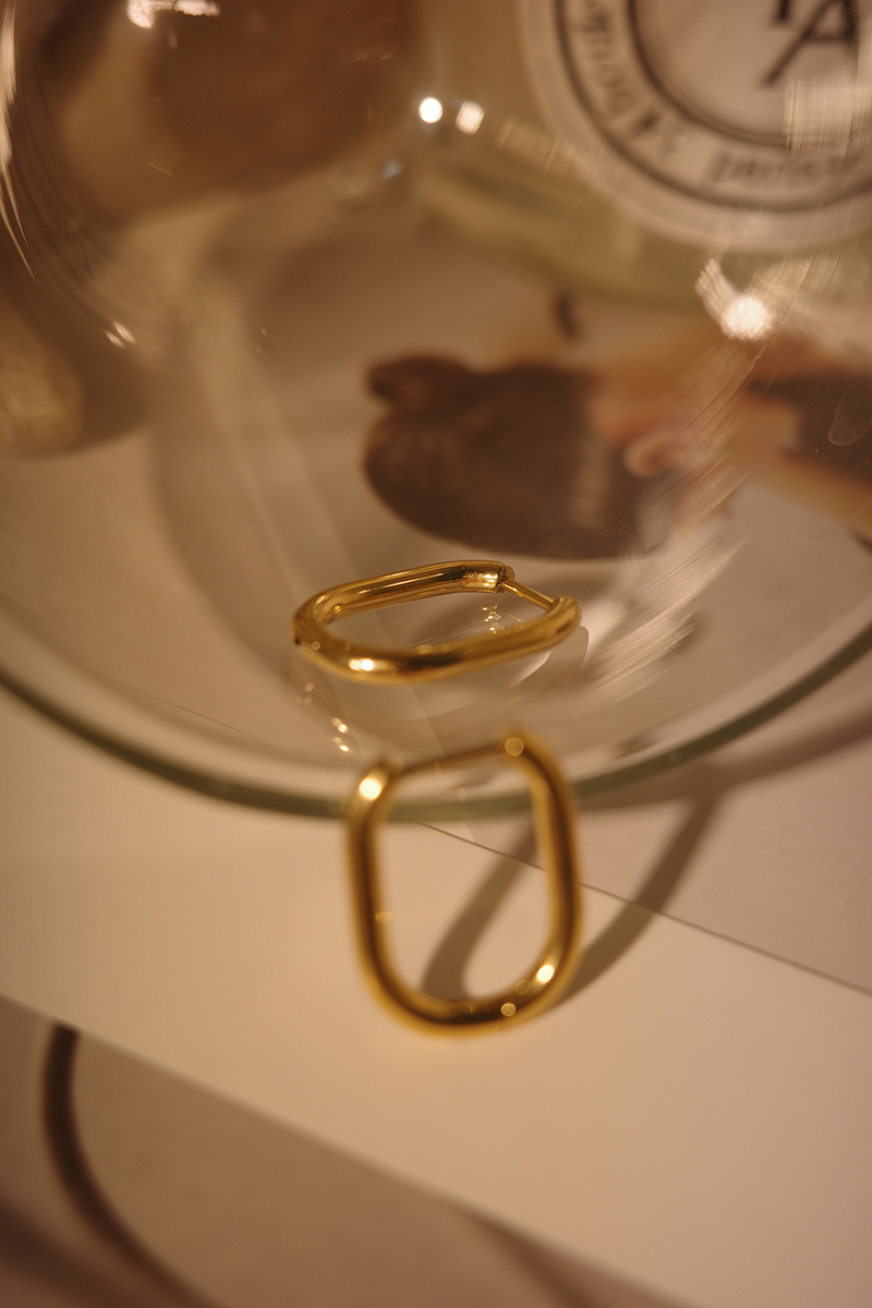 Constance│耳扣 • 耳環│鈦鋼│18K 鍍金系列*