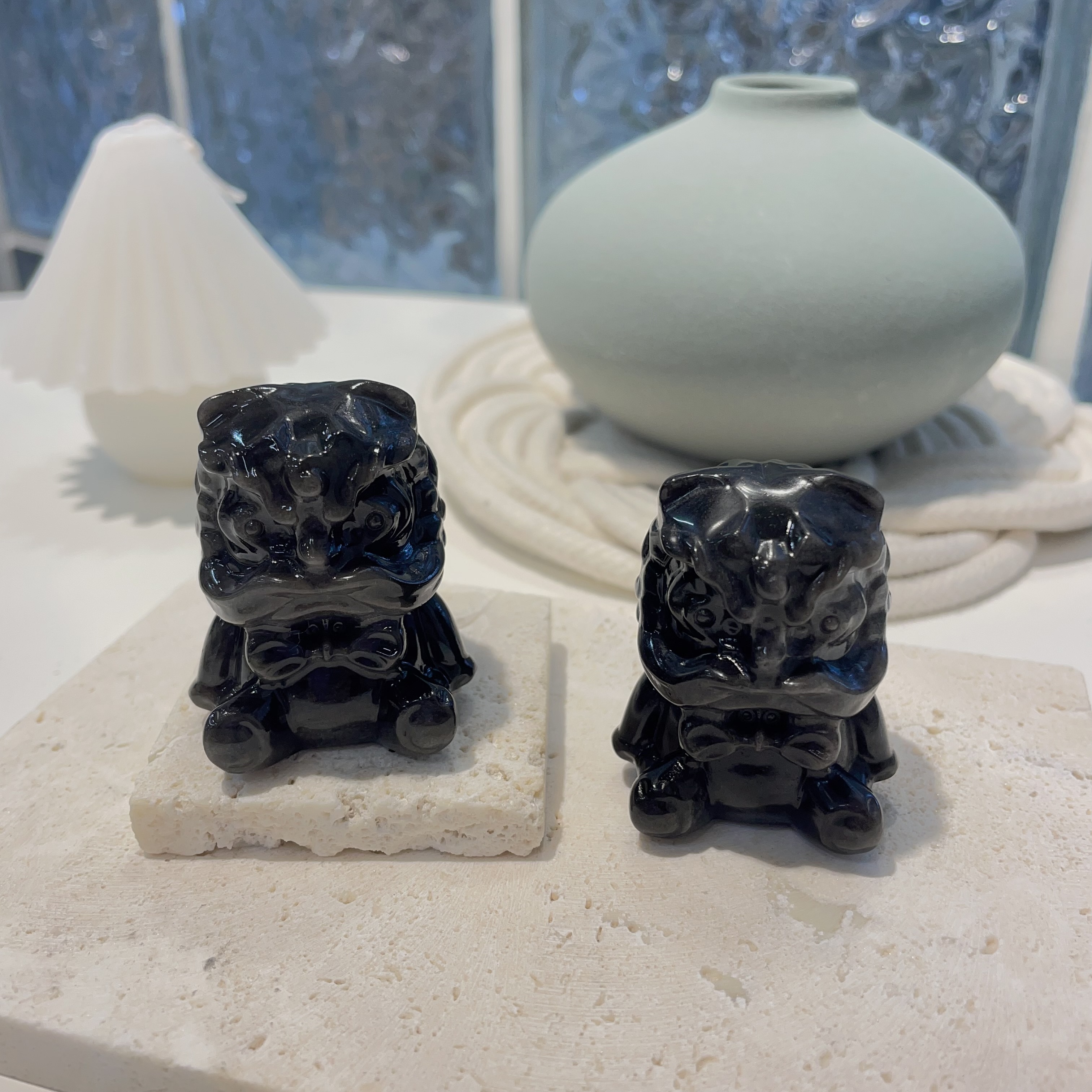 銀曜石醒獅仔擺件