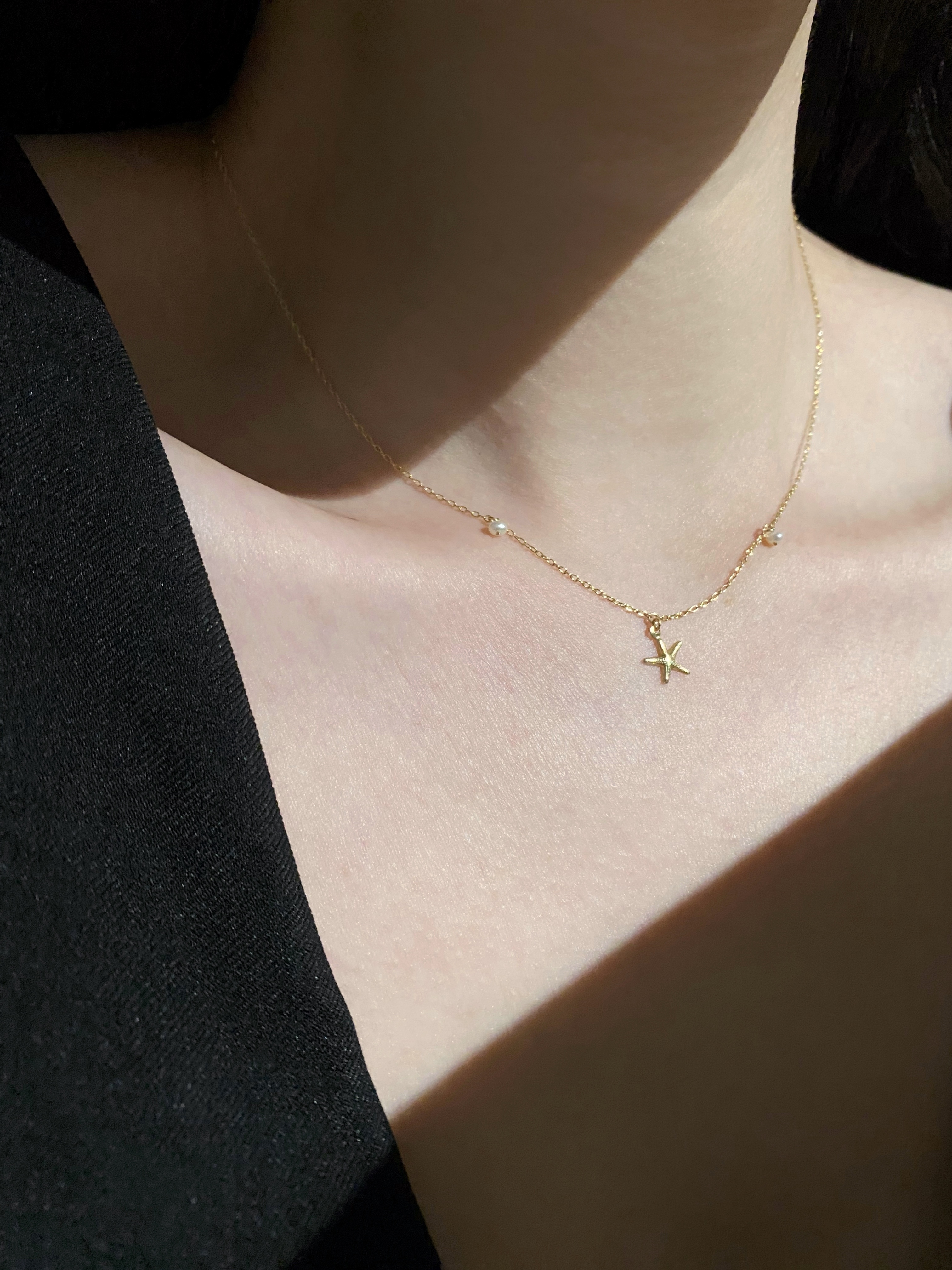 細細海星綴米粒珍珠項鍊