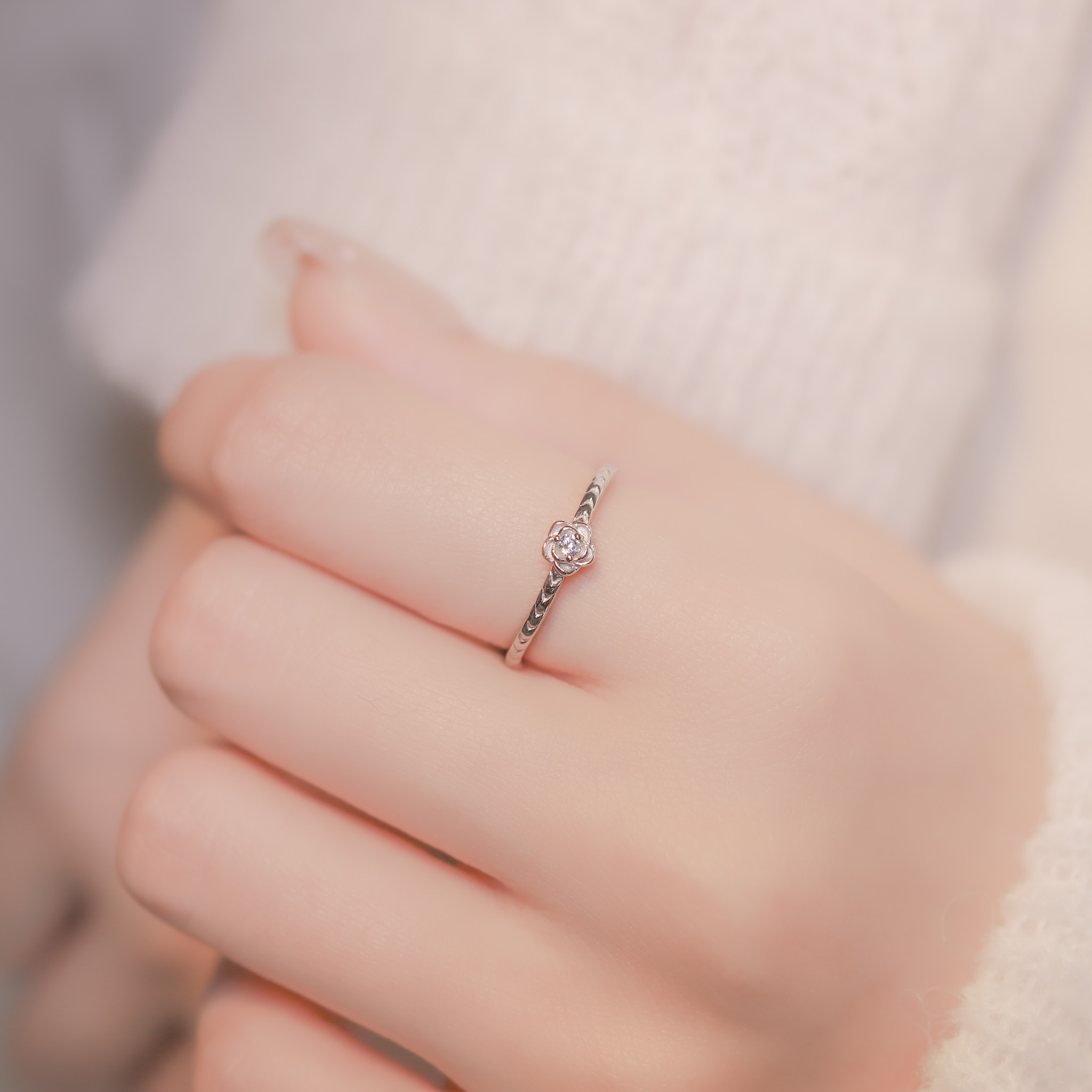 | 999 Silver・ White Gold | Little Rose Ring | RI0602 |