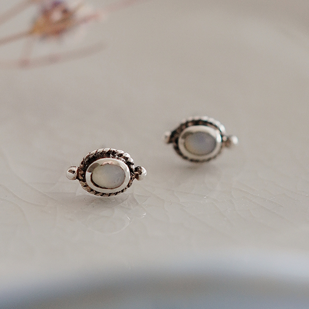 北極星純銀耳環(蛋白石)/SE606| 中性 個性 復古 水晶  男女生耳釘