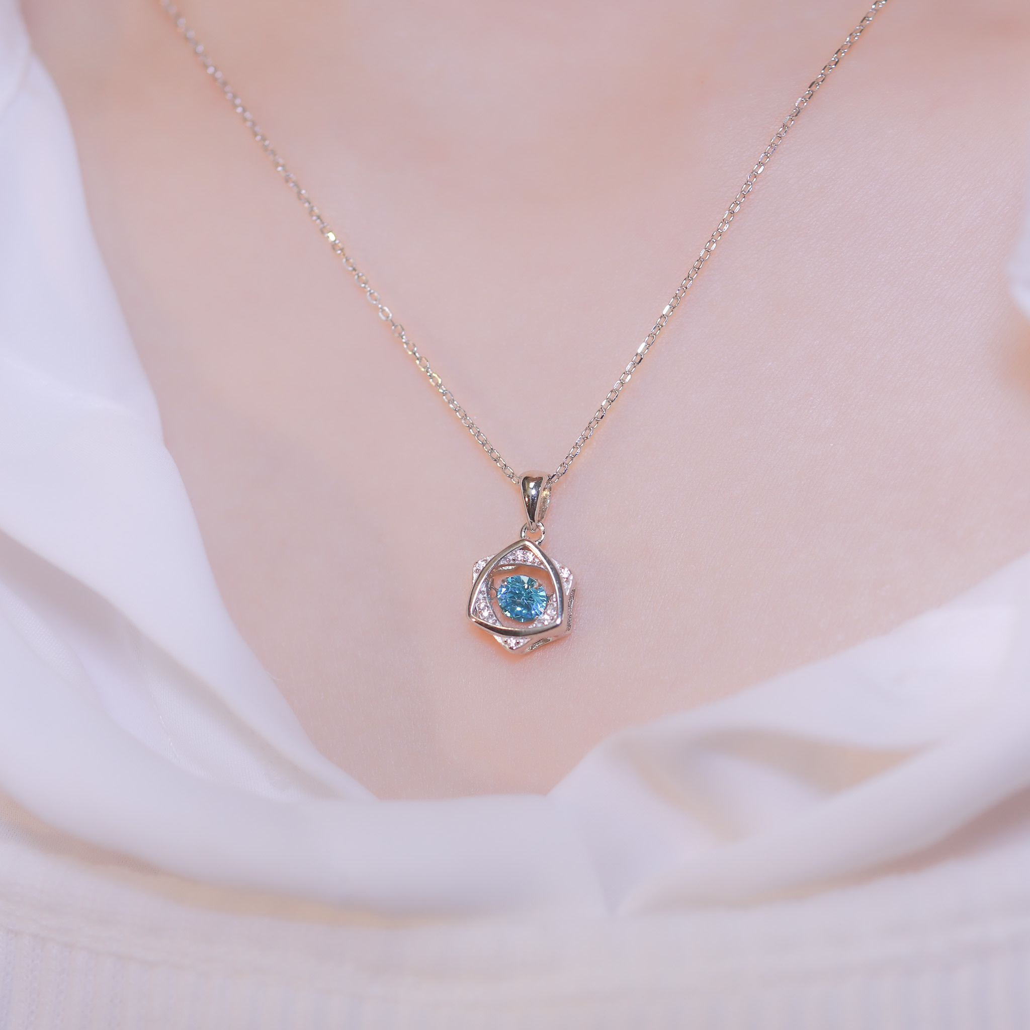 | 925 Silver・White Gold・Rose Gold | Dancing Protection Necklace（Silver / Rose Gold) | NE0979 |