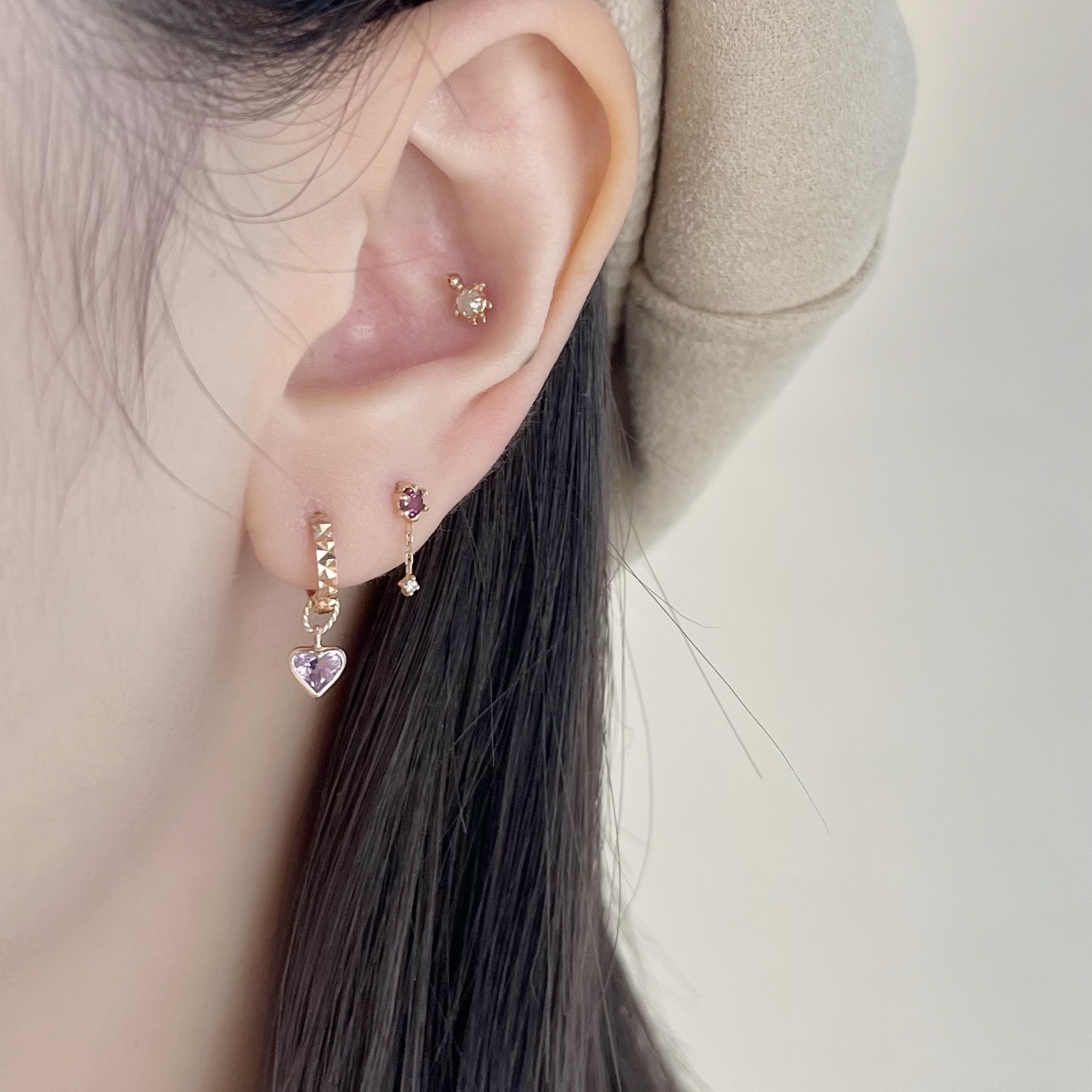 14K六爪玫瑰石榴垂真鑽轉珠耳環