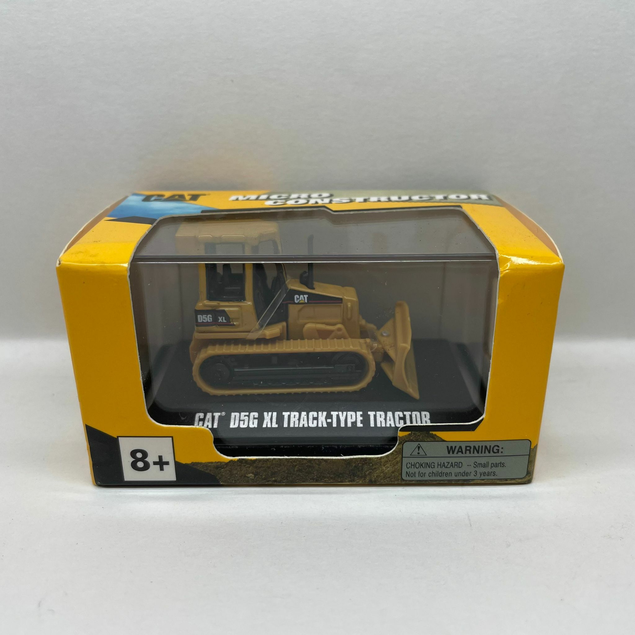 Diecast Master CAT D5G XL Track Type Tractor