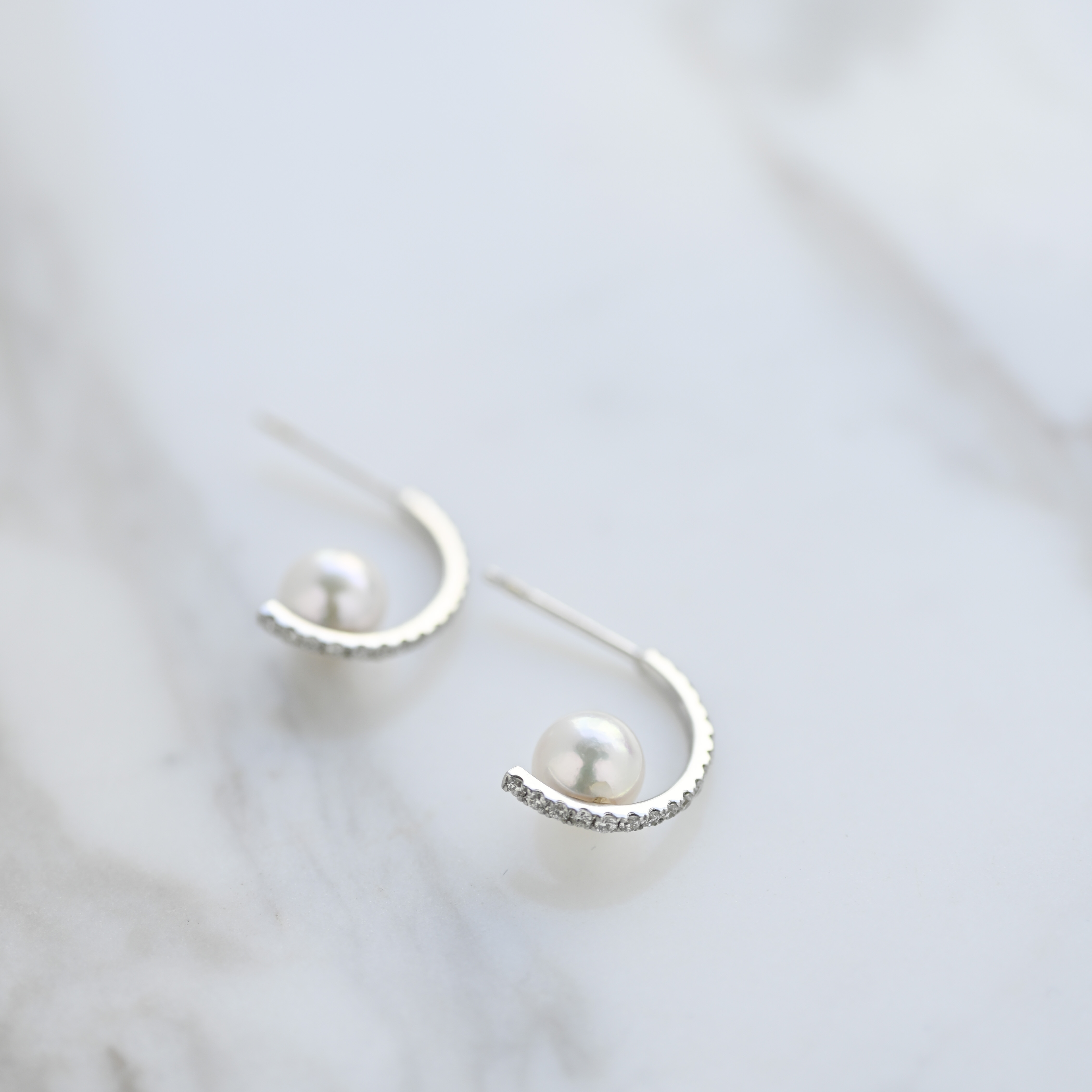 18K Akoya Diamond Earring Half Hoop