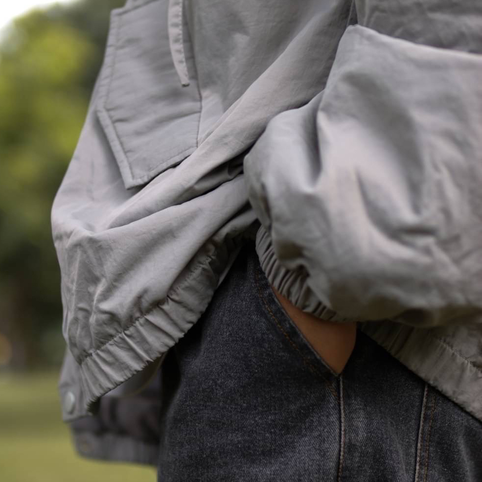 衍縫葫蘆紋鋪棉連帽夾克外套下擺照