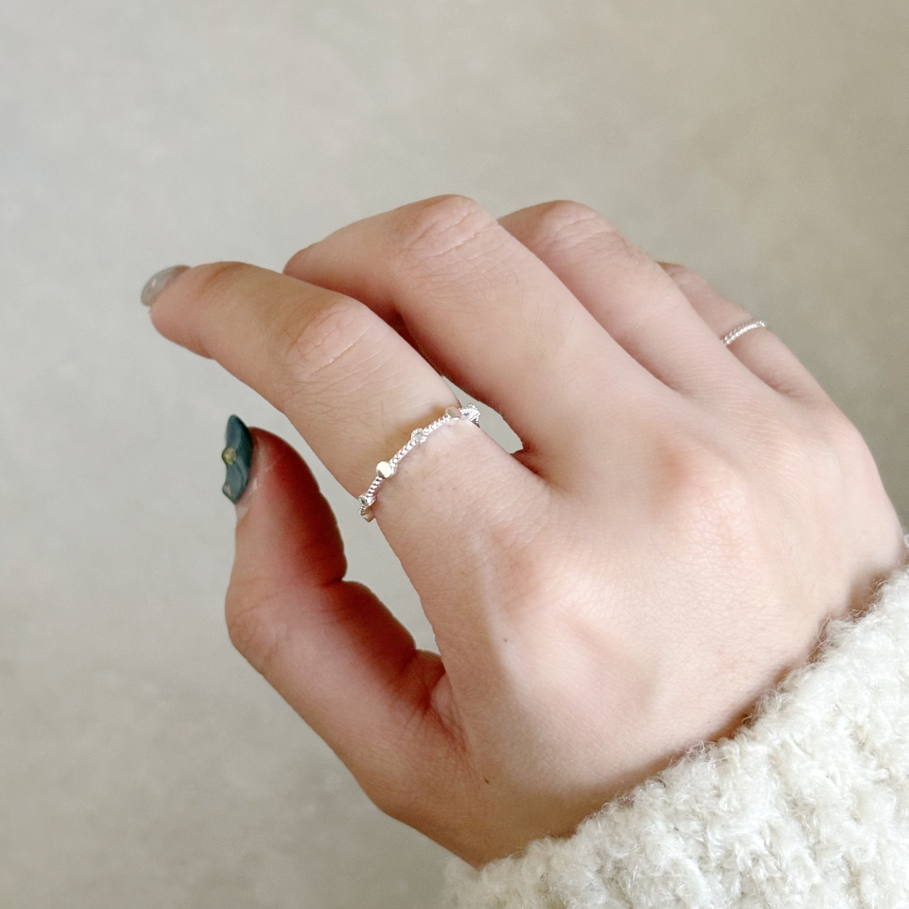 滾珠小圓片鋯石戒指