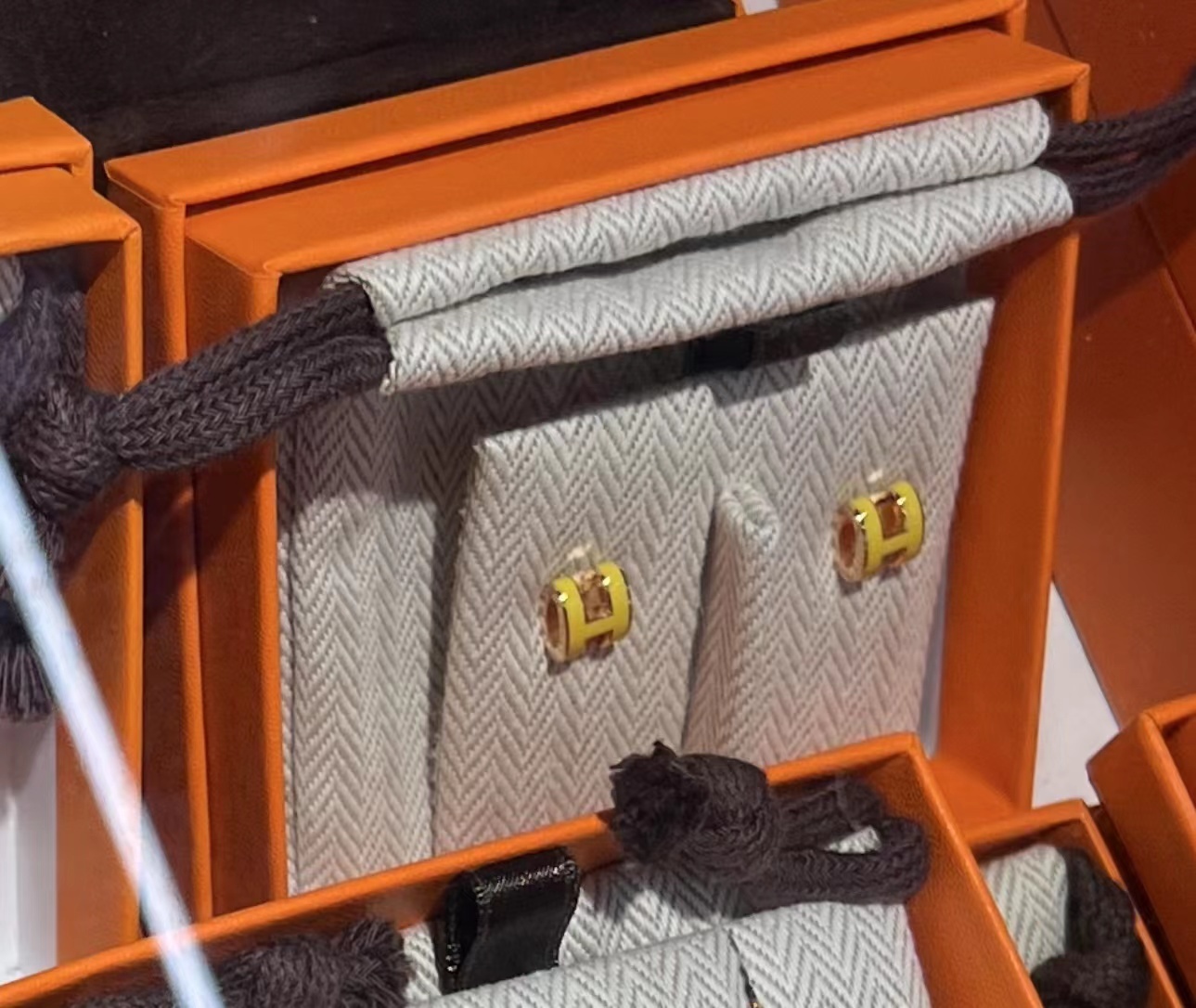 Hermes 黃色耳環 -M