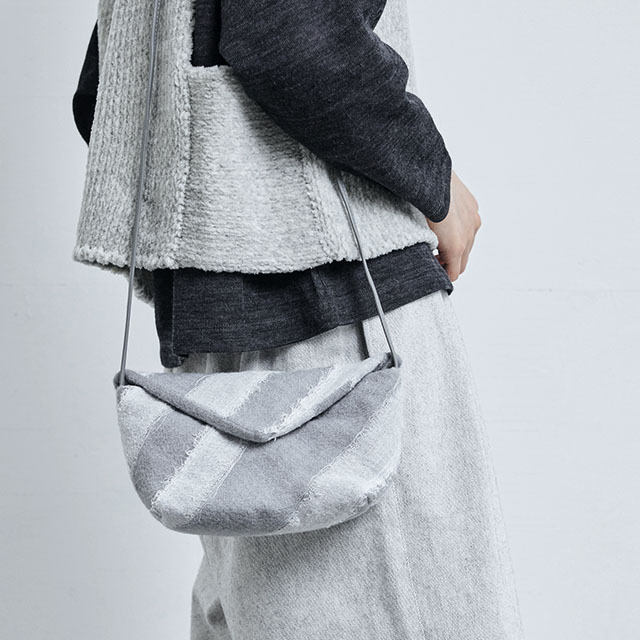 中川政七-蚊帳織戳繡肩背包 / 薄墨