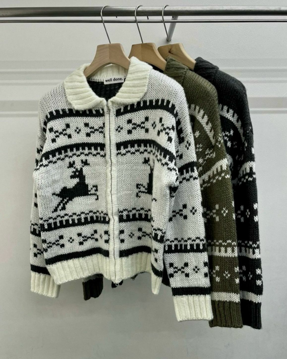 反領鹿圖案拉鍊針織外套 WELL DONE-008JK