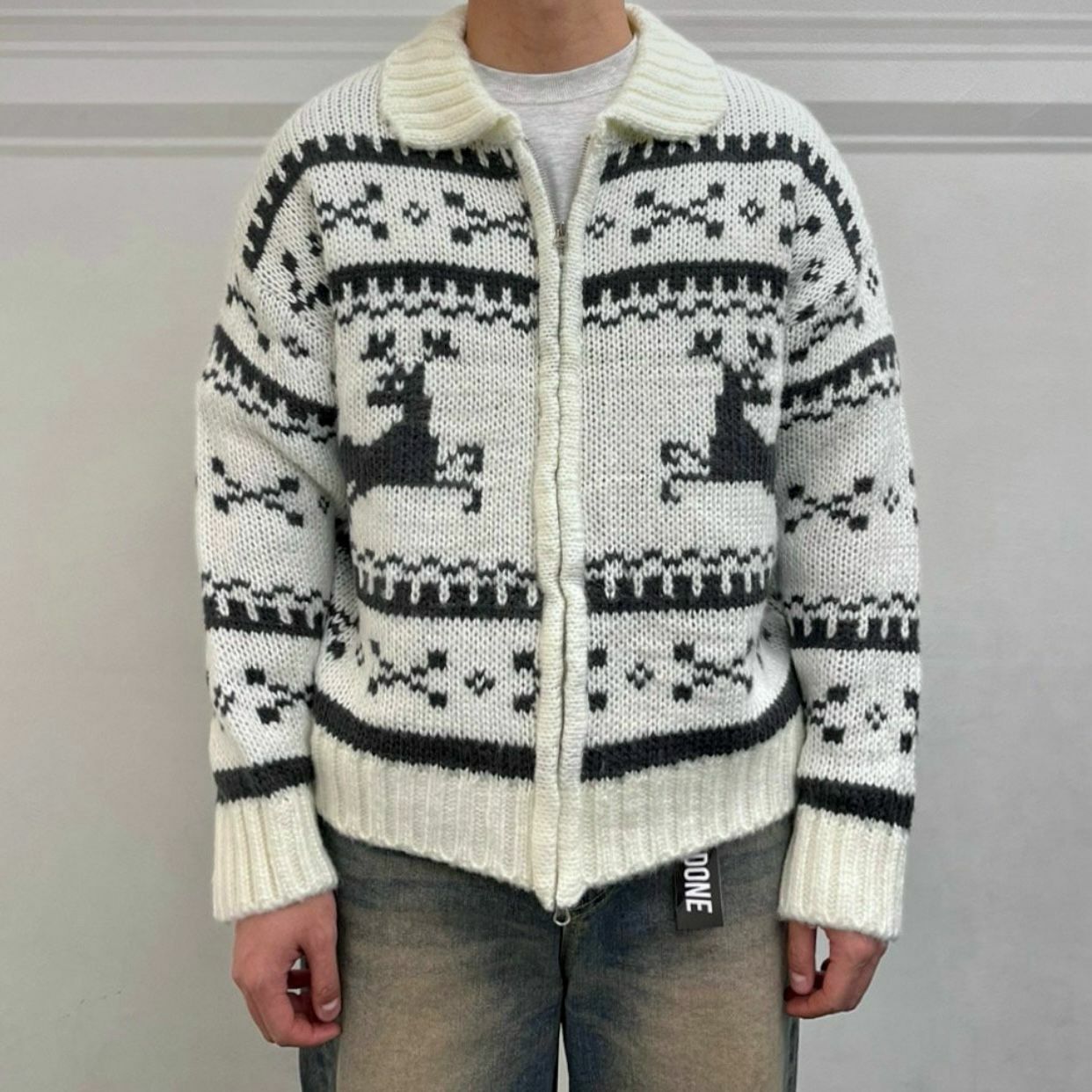 反領鹿圖案拉鍊針織外套 WELL DONE-008JK