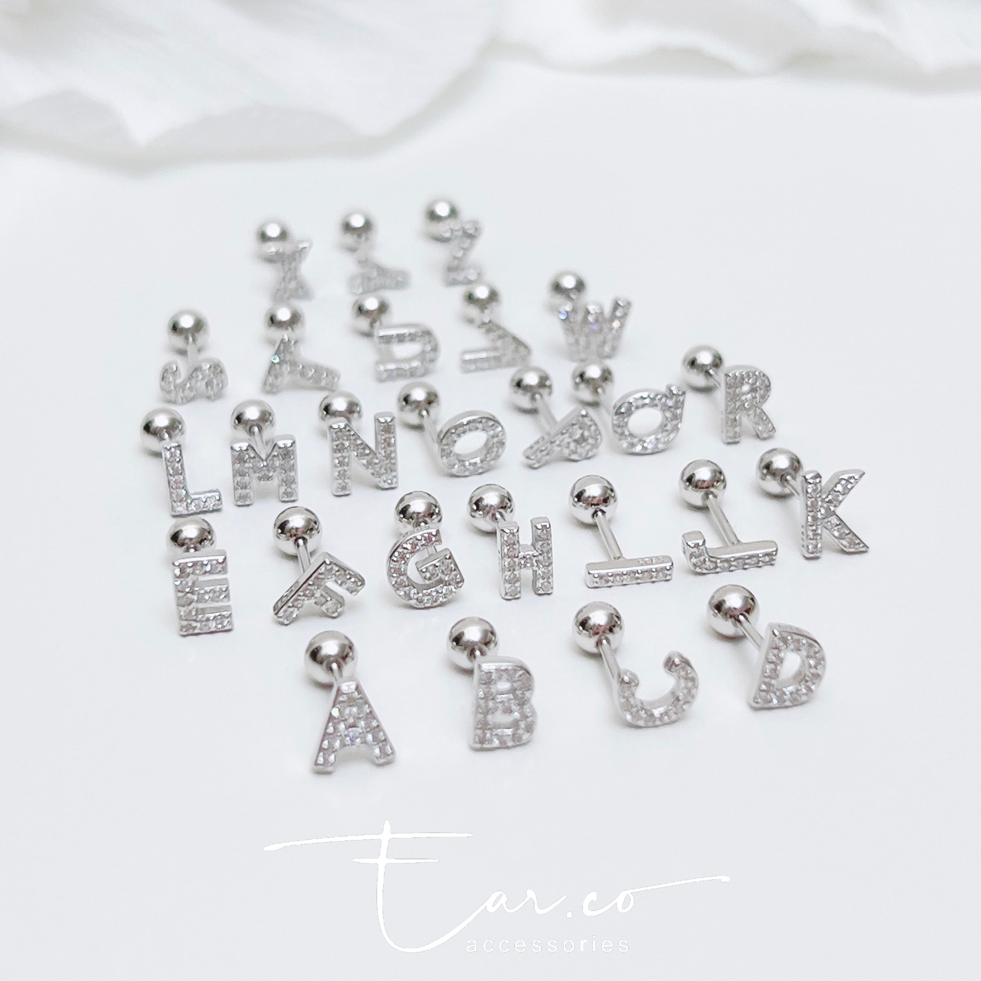 超美的 A-Z字母微鑲閃石純銀耳珠/耳骨釘 [單支]