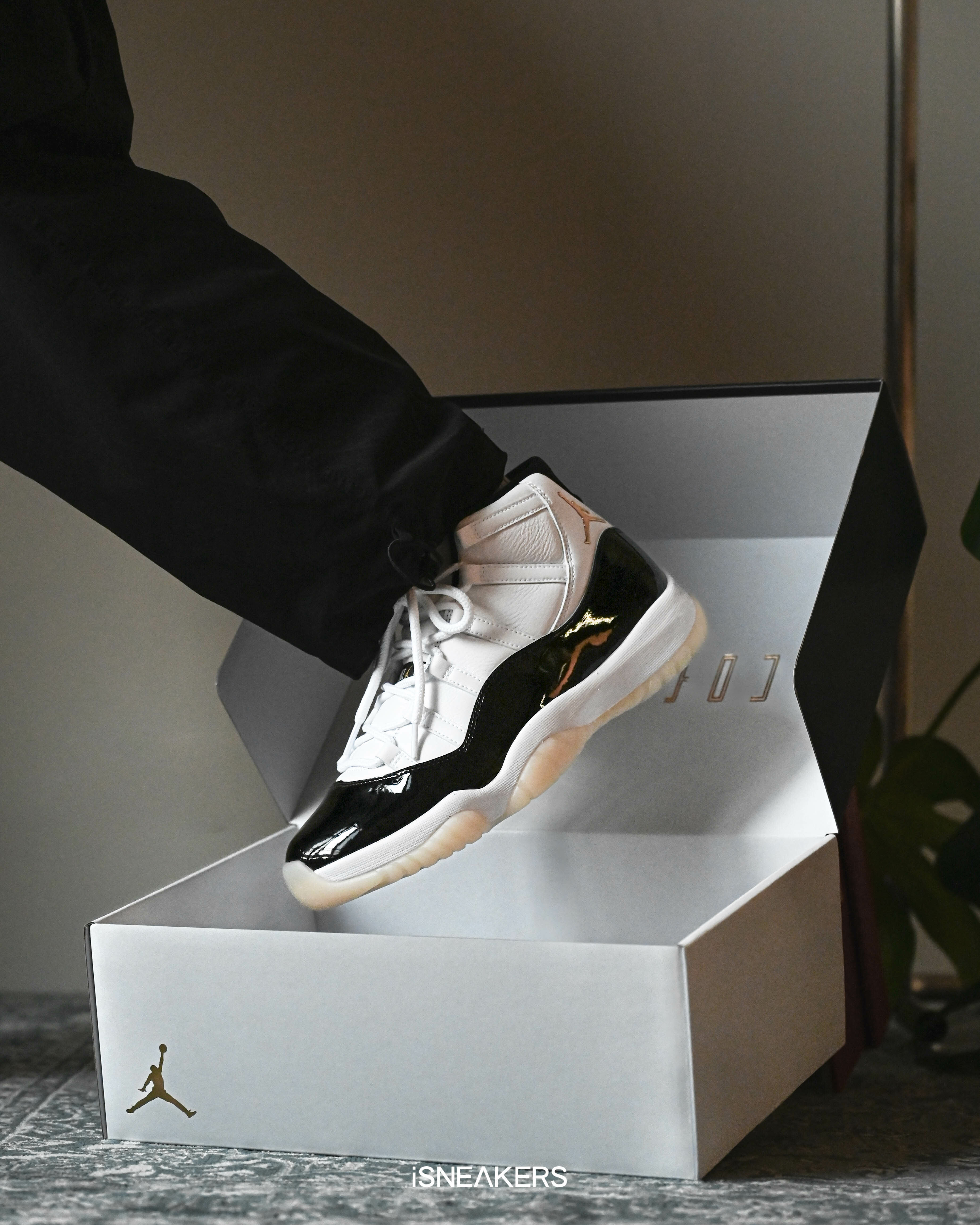 iSNEAKERS｜Air Jordan 11 Retro DMP 