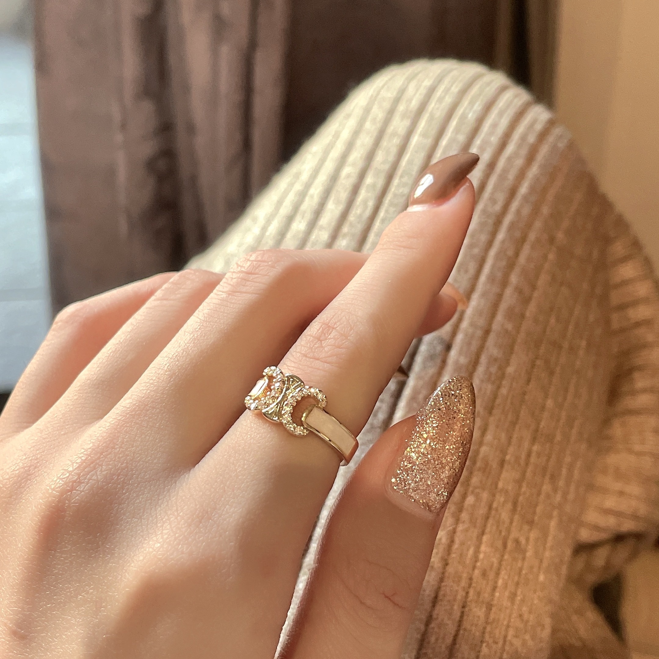 夢幻白玉貝凱旋門 晶鑽開口戒