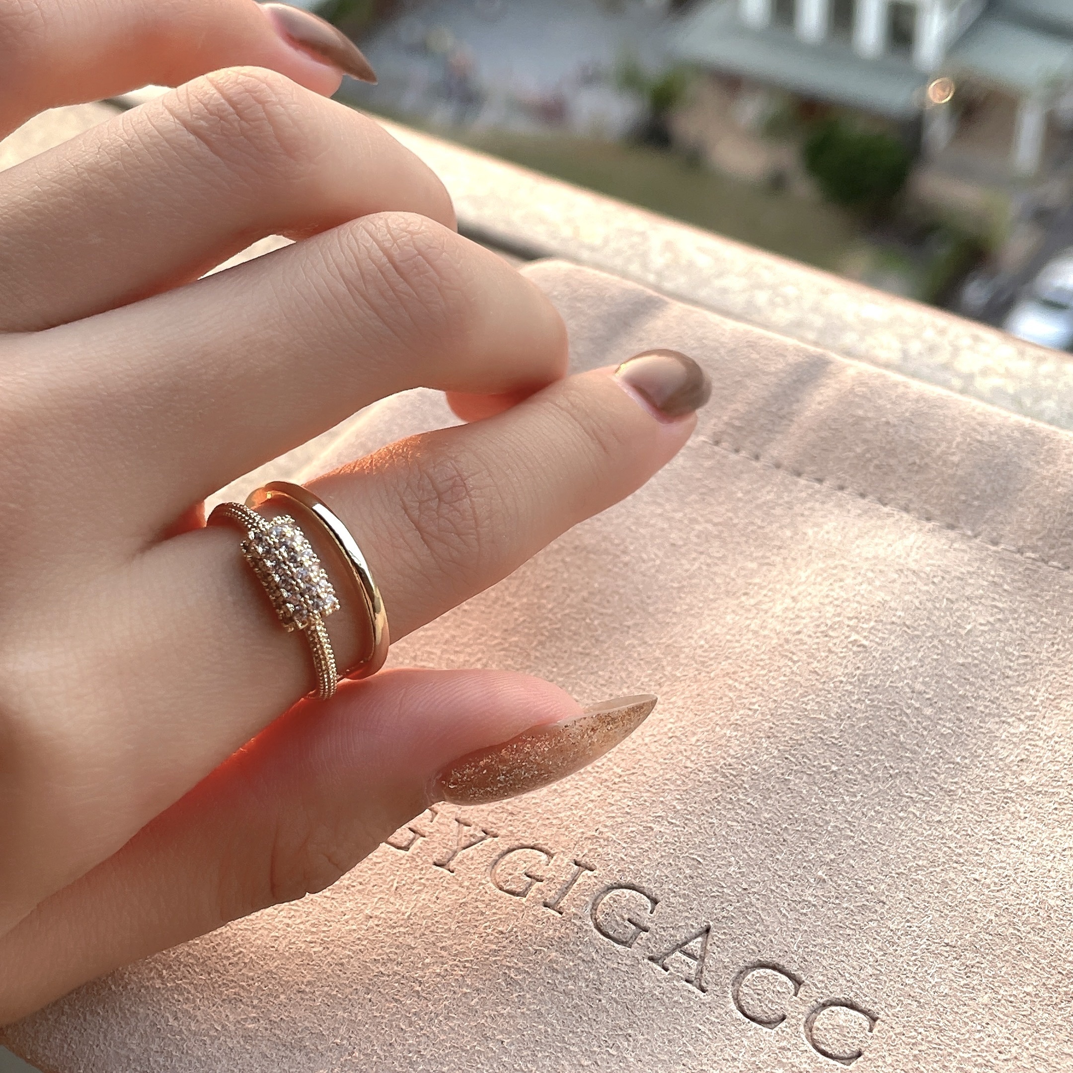 晶鑽小蠻腰雙層開口定製戒