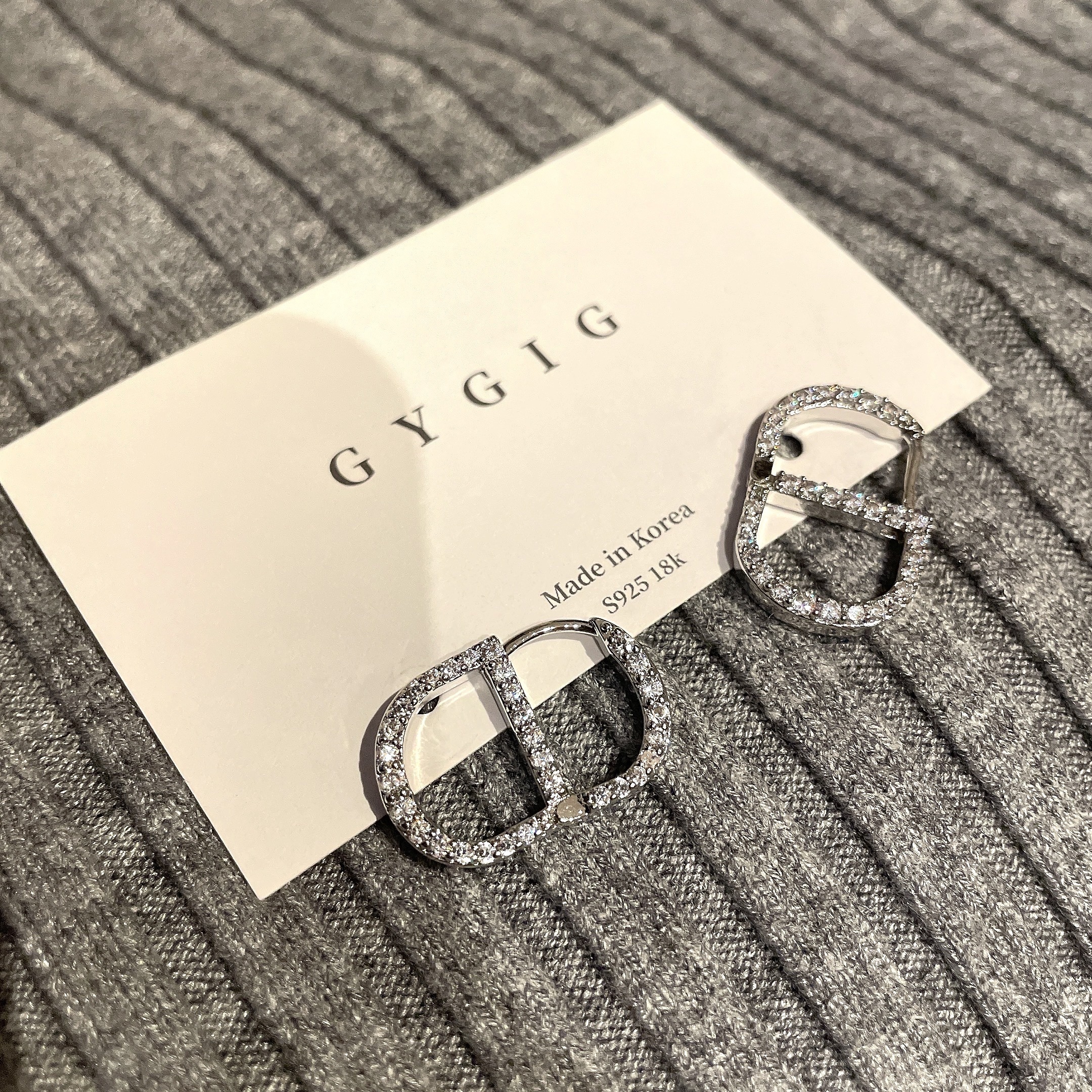 雙D豬鼻 銀鑽鏤空耳扣釘