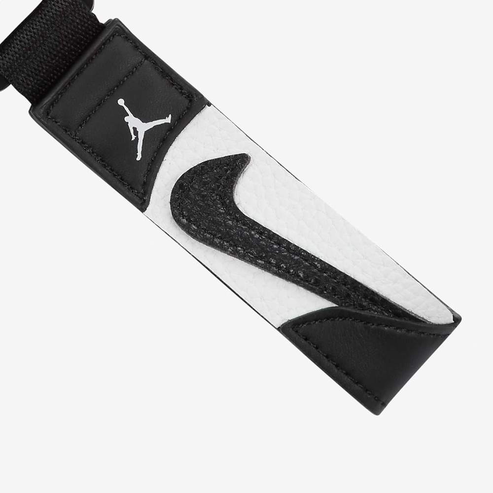 Nike JORDAN TROPHY 黑白色 鑰匙掛環 飛人喬丹 掛飾配件 鑰匙圈 J1007654036NS