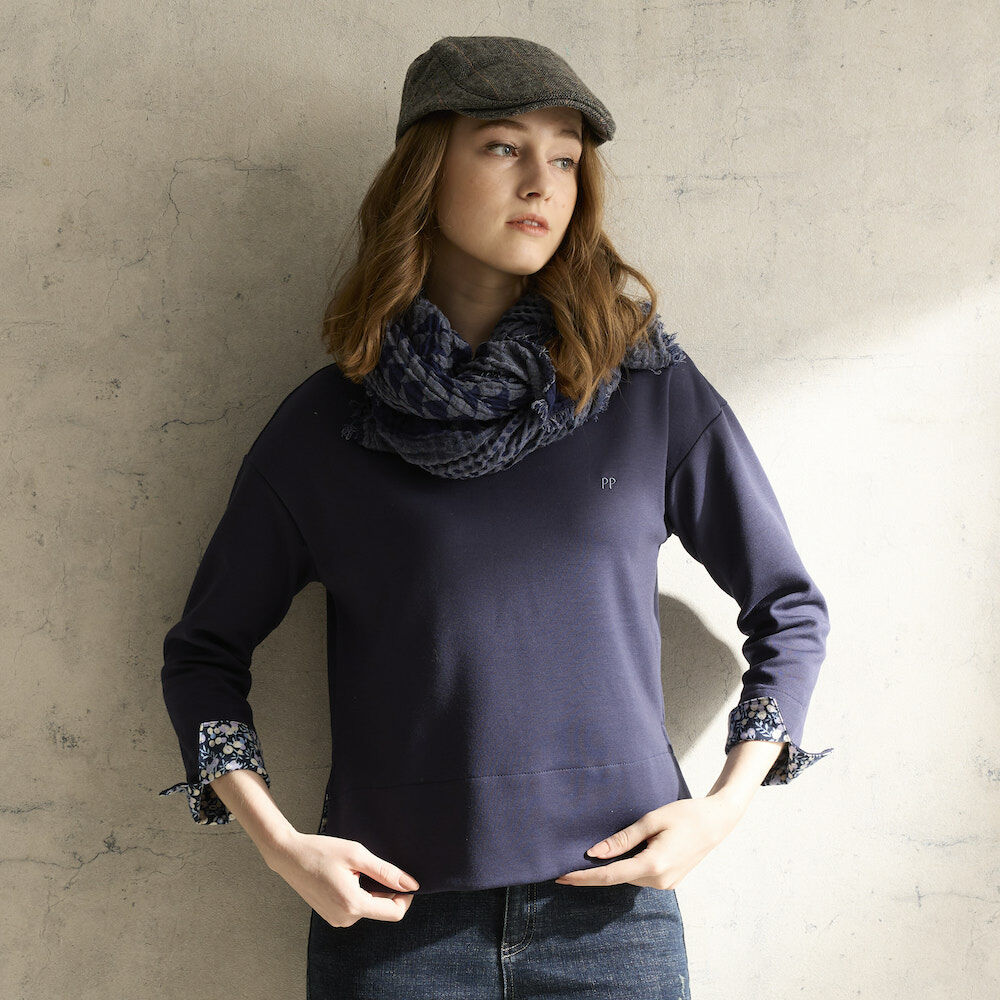 PIPPY袖口拼接印花圓領長袖上衣 藍