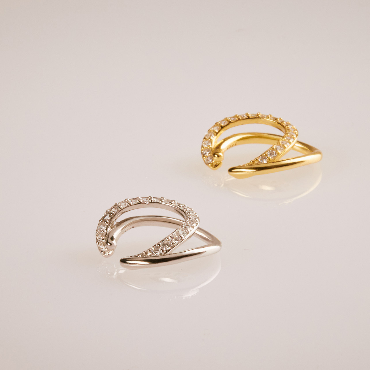 E156 愛情象徵 | 鋯石合金鍍金耳骨夾