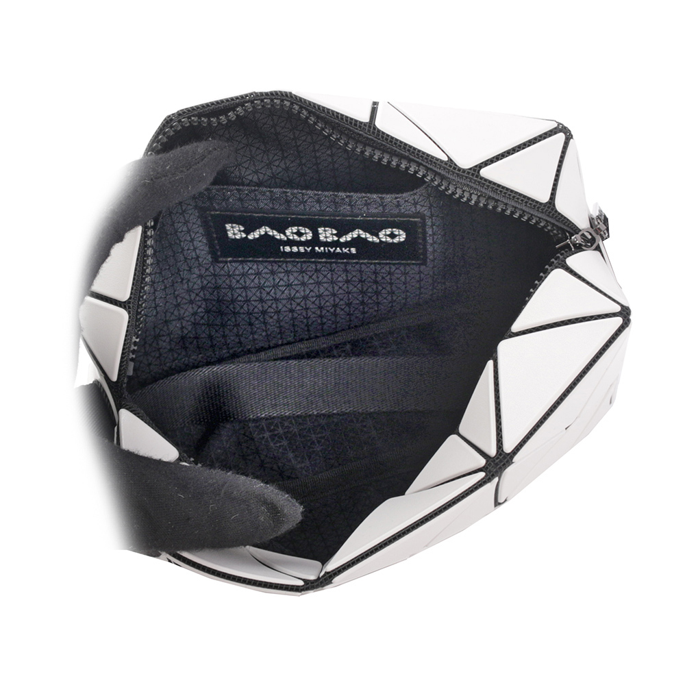 【ISSEY MIYAKE三宅一生】BAO BAO CUBOID 迷你方形斜背包(淺灰色) AG661 11