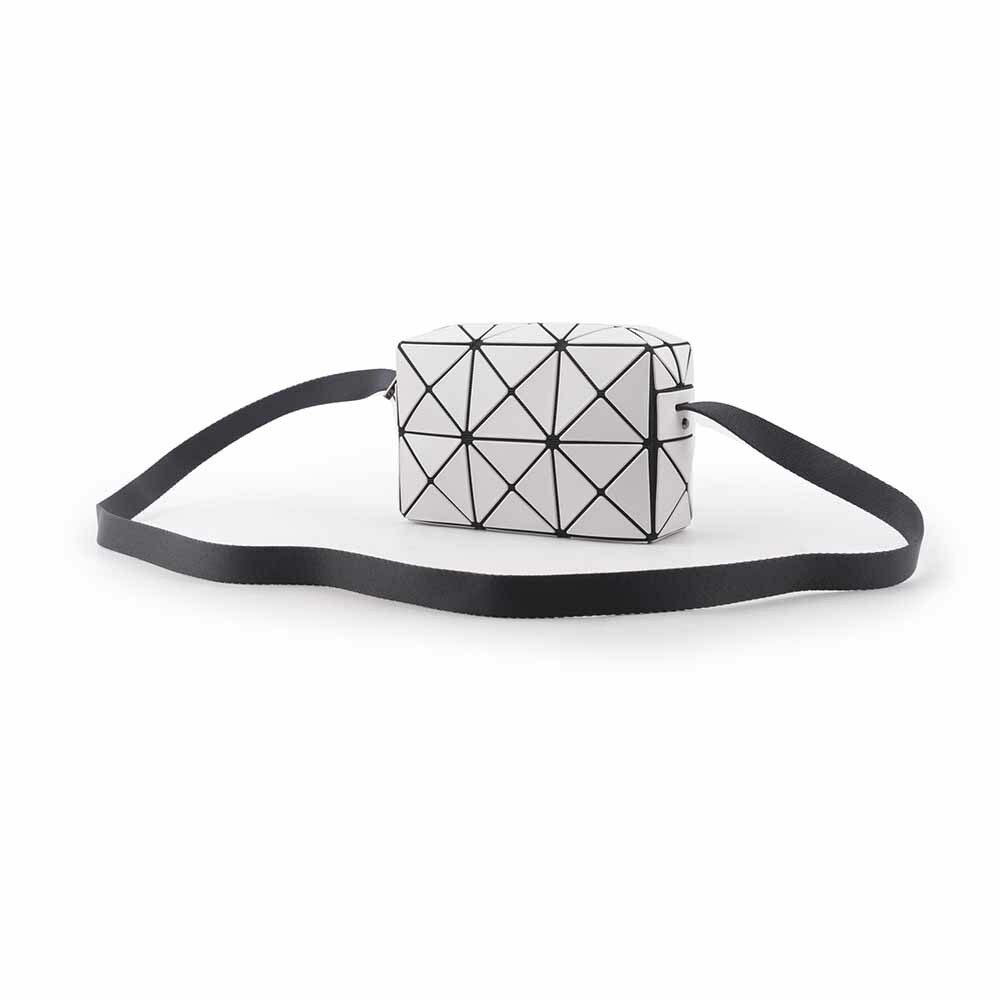 【ISSEY MIYAKE三宅一生】BAO BAO CUBOID 迷你方形斜背包(淺灰色) AG661 11