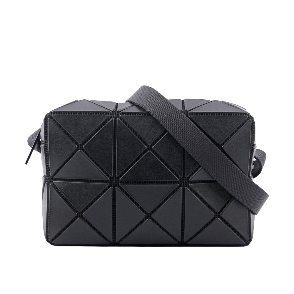 【ISSEY MIYAKE三宅一生】BAO BAO CUBOID 迷你方形斜背包(黑色) AG661 16