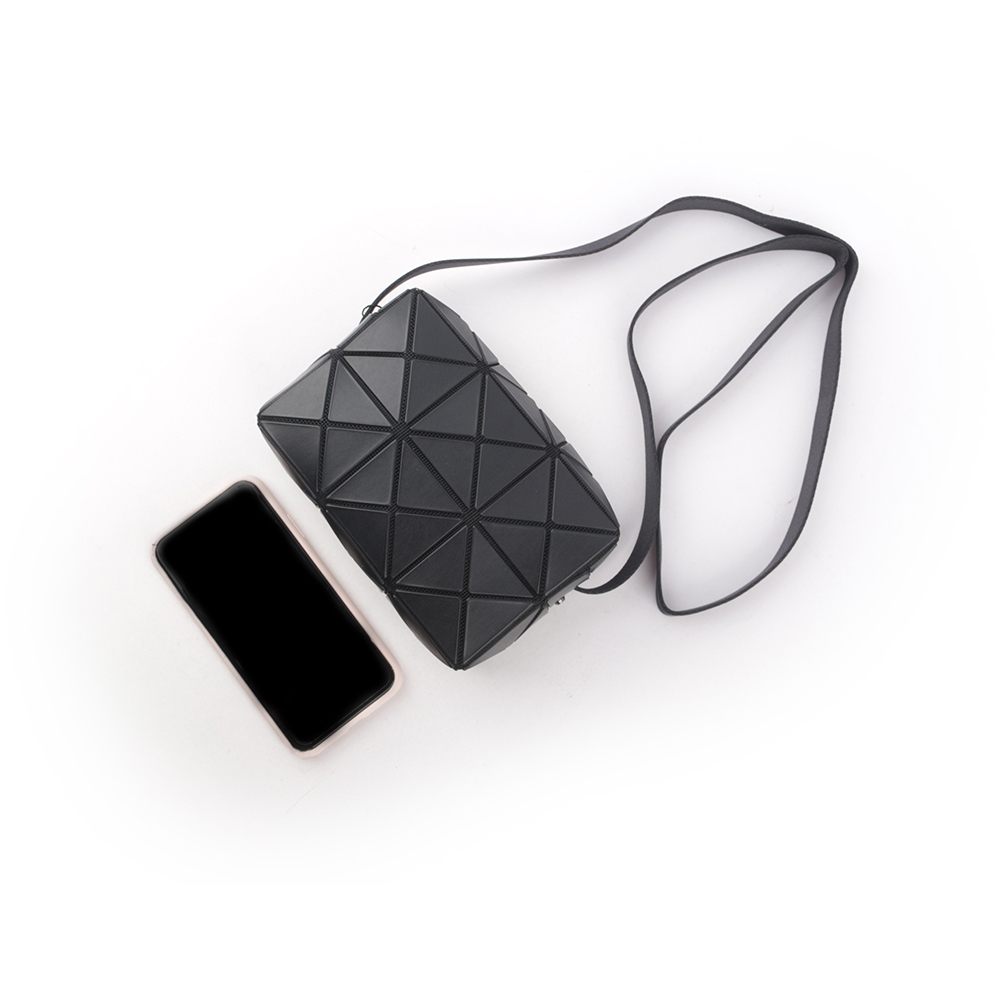 【ISSEY MIYAKE三宅一生】BAO BAO CUBOID 迷你方形斜背包(黑色) AG661 16