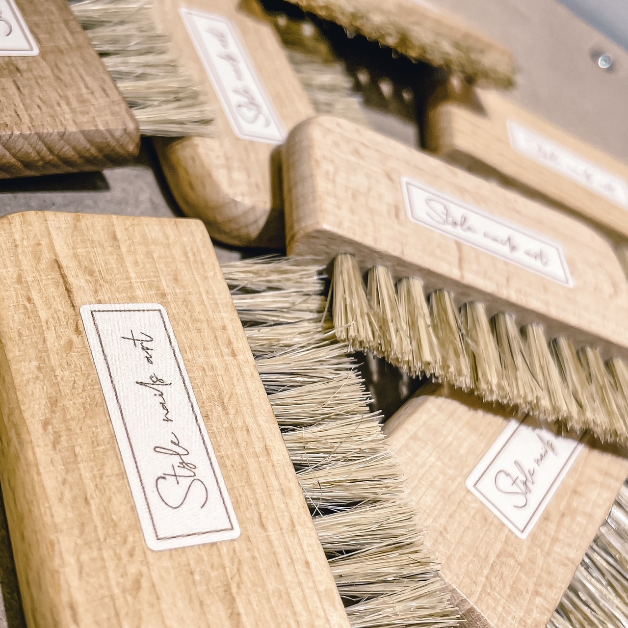 日系原木天然猪鬣毛美甲刷硬毛缝隙清洗