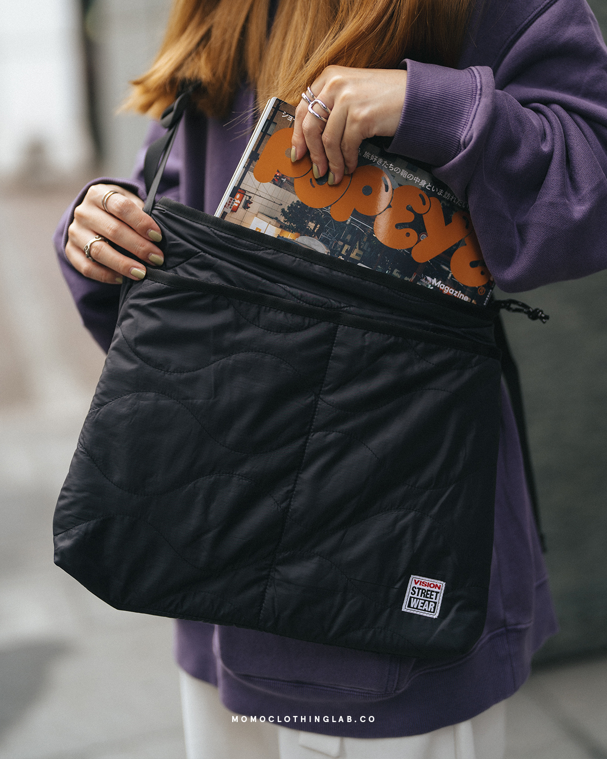 Vision Street Wear 格菱紋斜背包