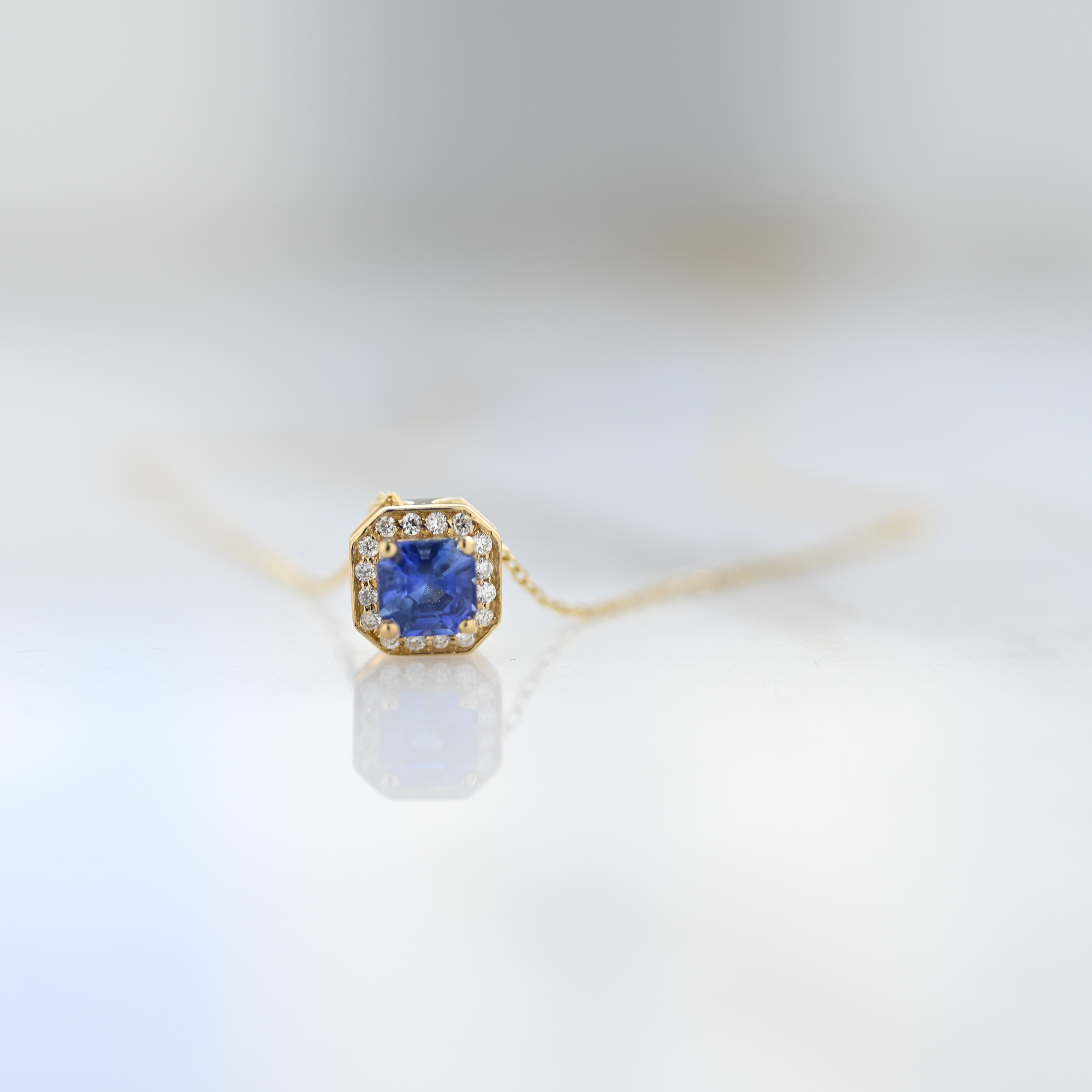 18K Asscher cut Blue Sapphire Diamond Necklace