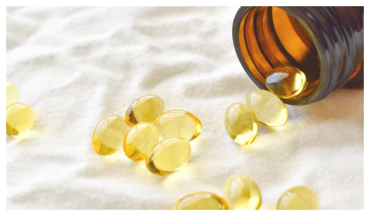 一瓶翻倒的魚油