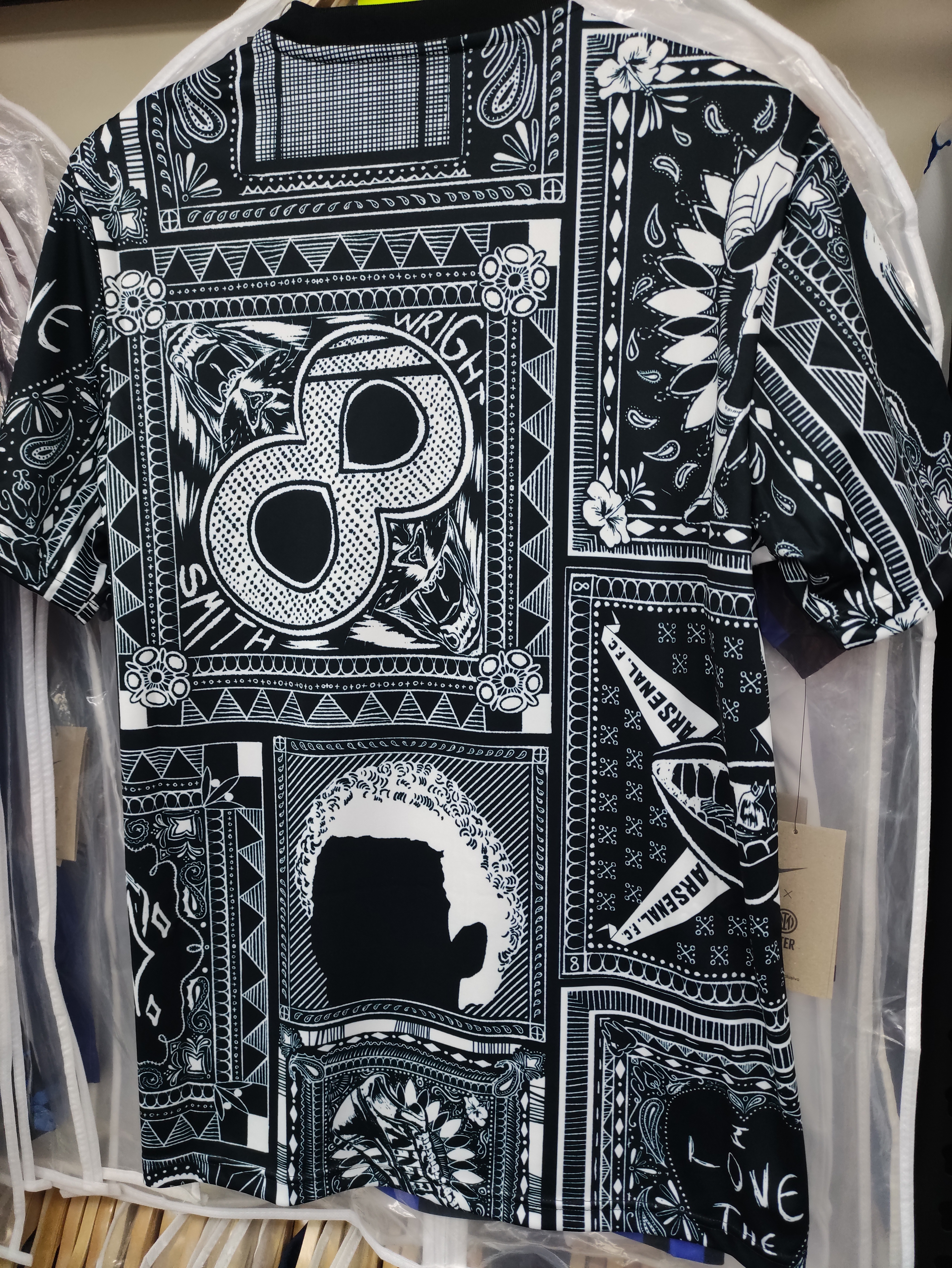 23-24阿仙奴 x 伊恩胡禮特別版Pre Match球衣