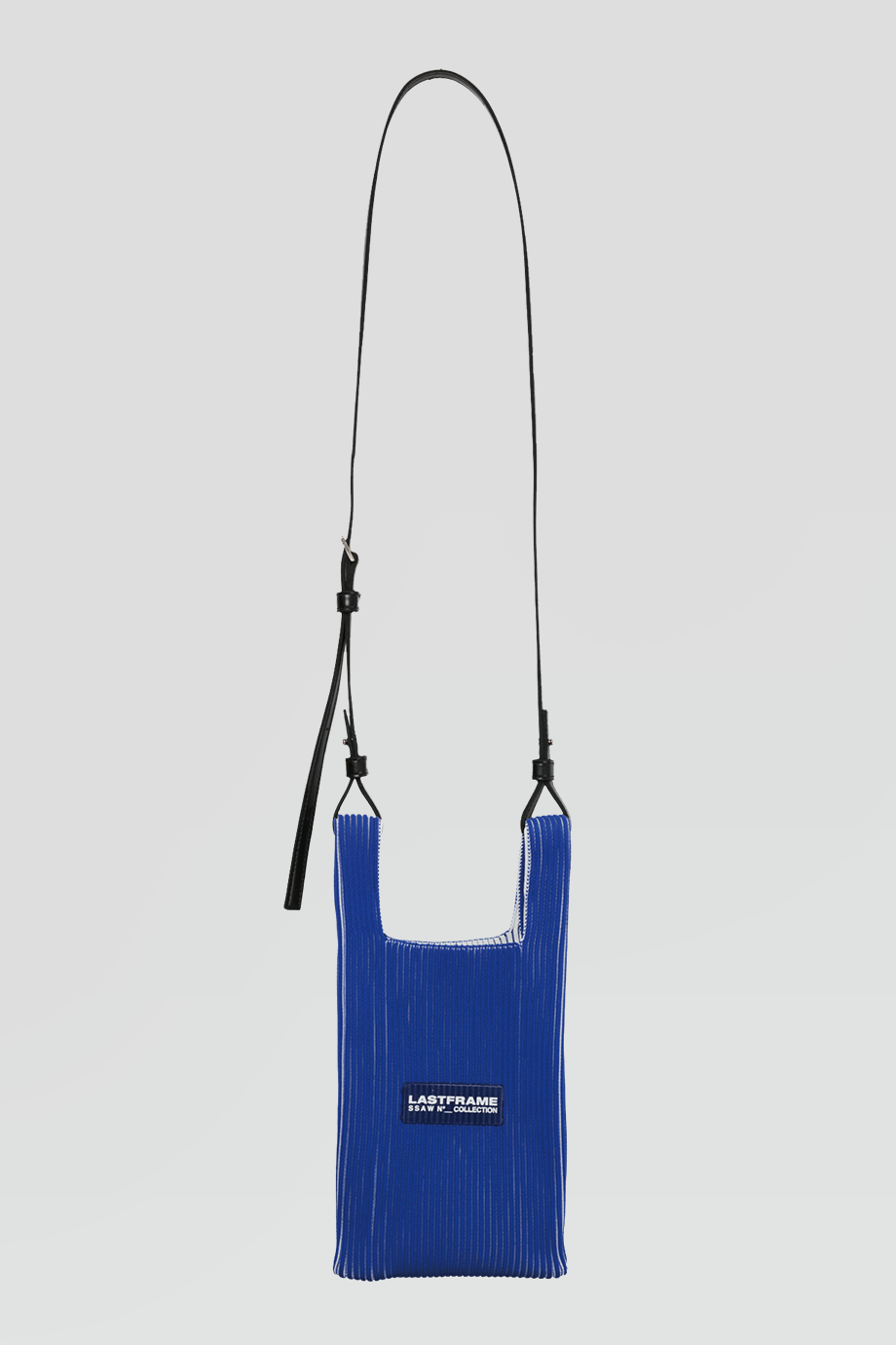 LASTFRAME｜KASANE 迷你針織藍白兩色托特包