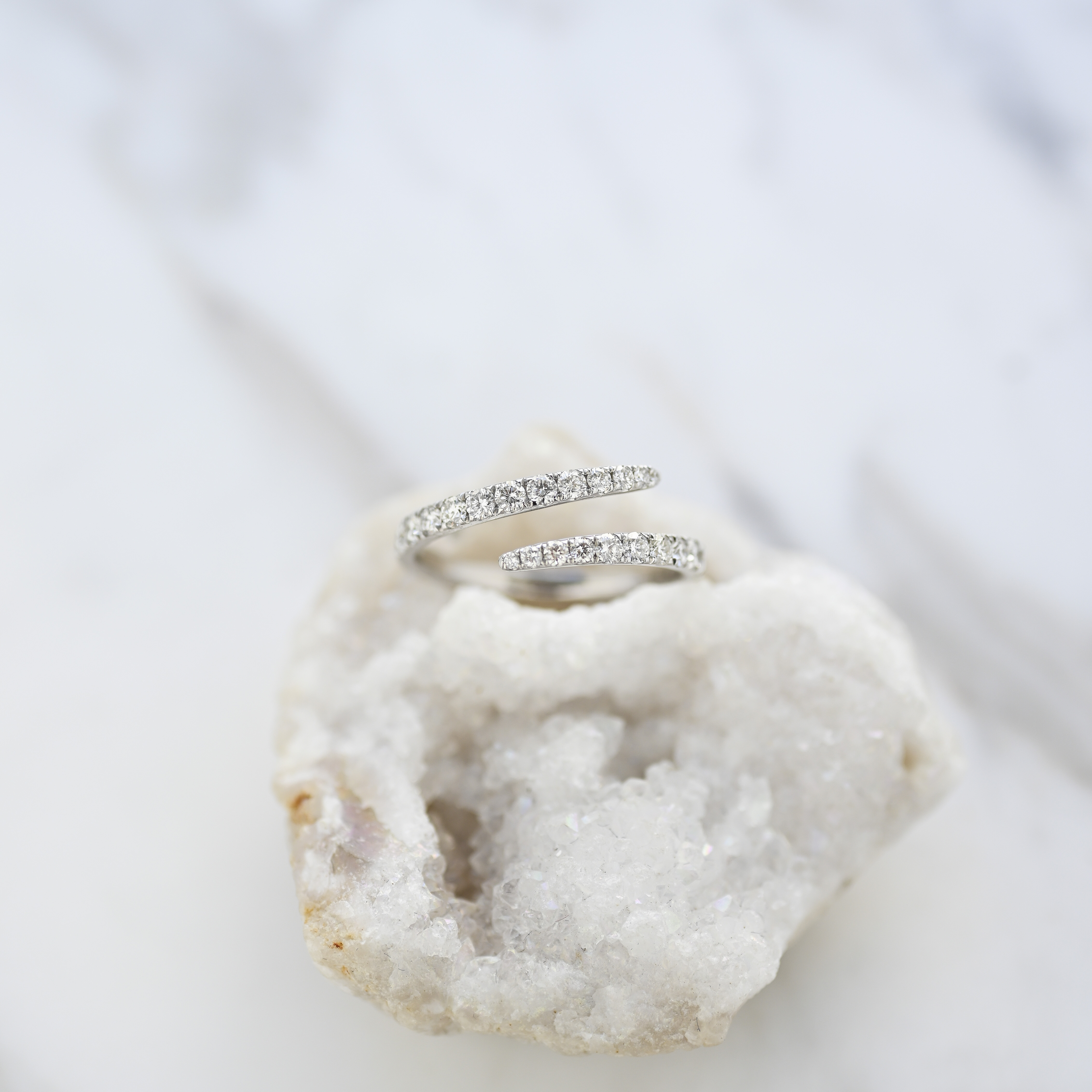 18K Open Lizar Diamond Ring