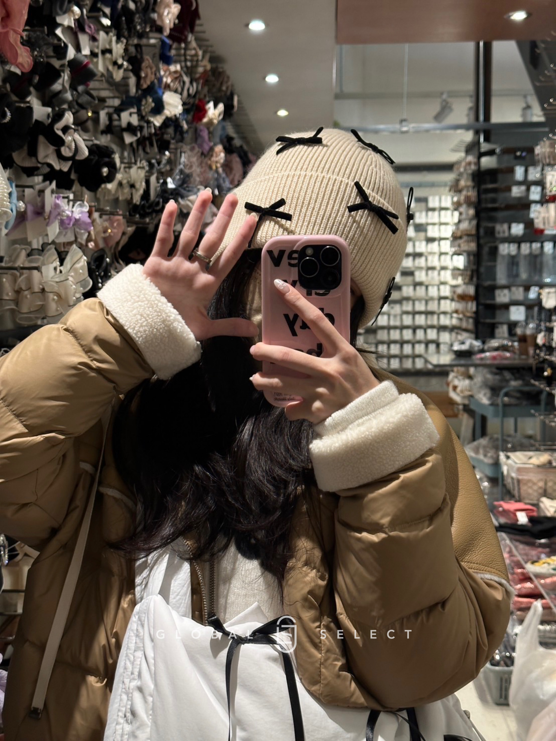 🇰🇷  蝴蝶結小啾啾毛帽 白/米白