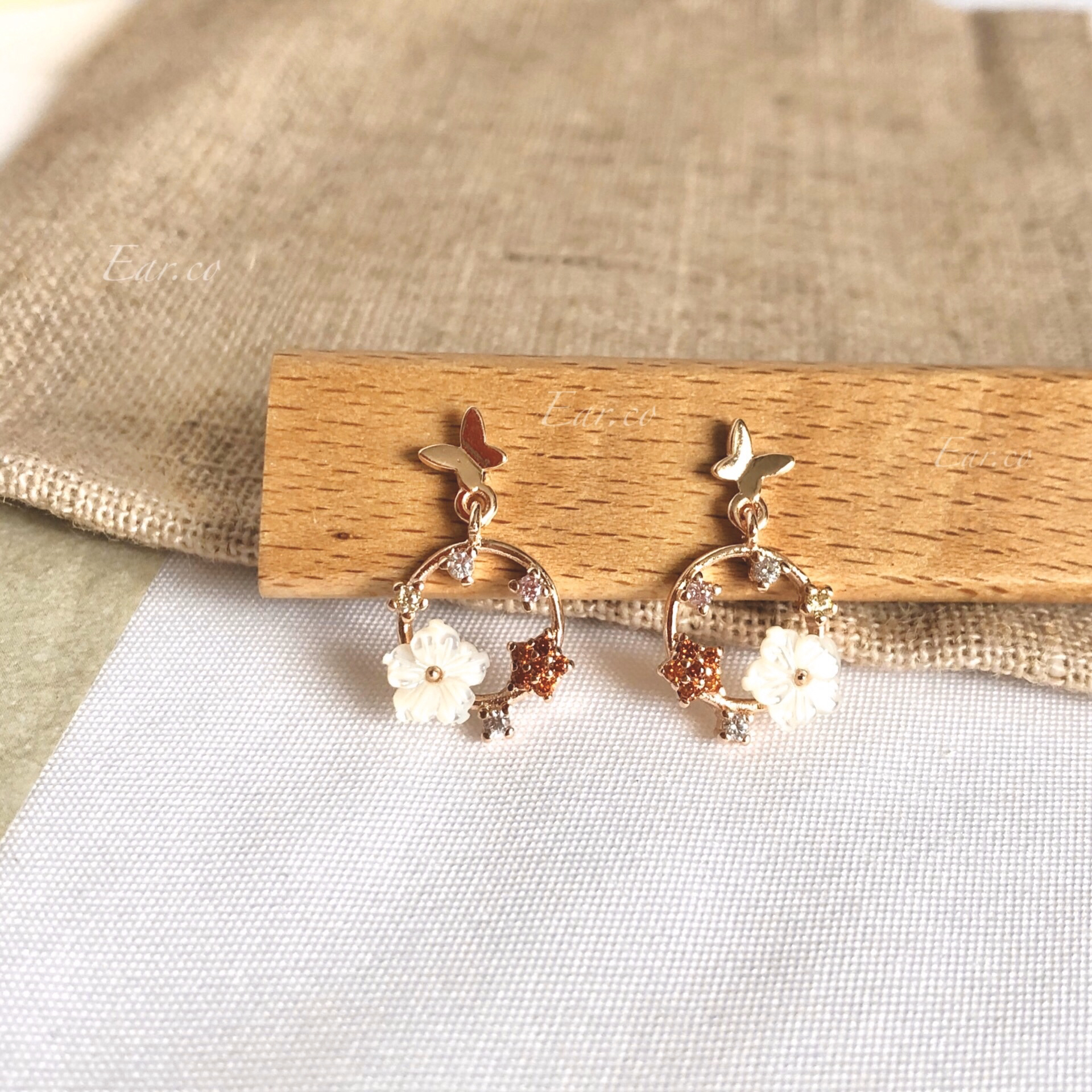 垂釣蝴蝶褸空梅花閃石 #A011