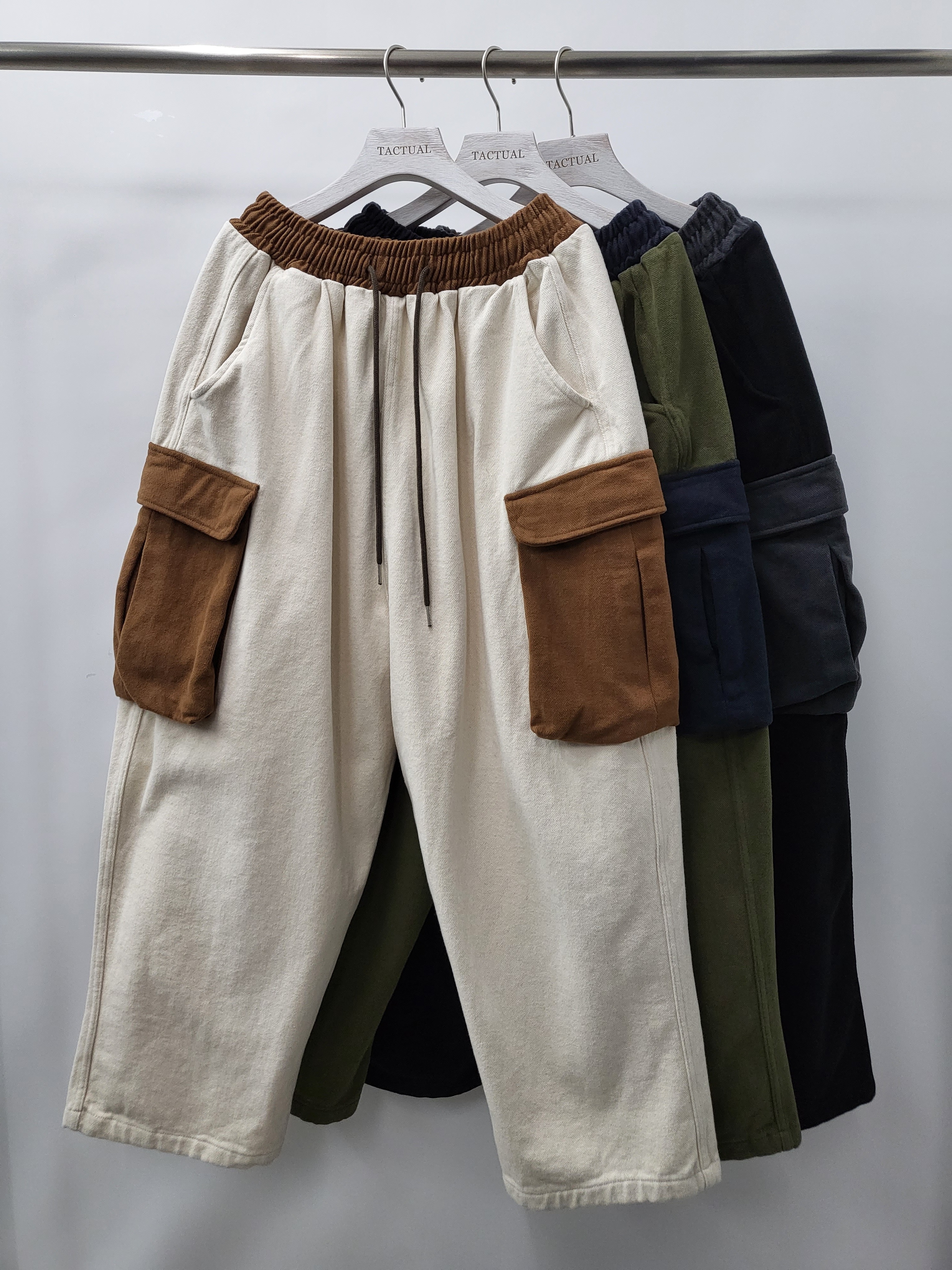 拼燈心絨工裝鬆身褲(薄抓毛底) P2670